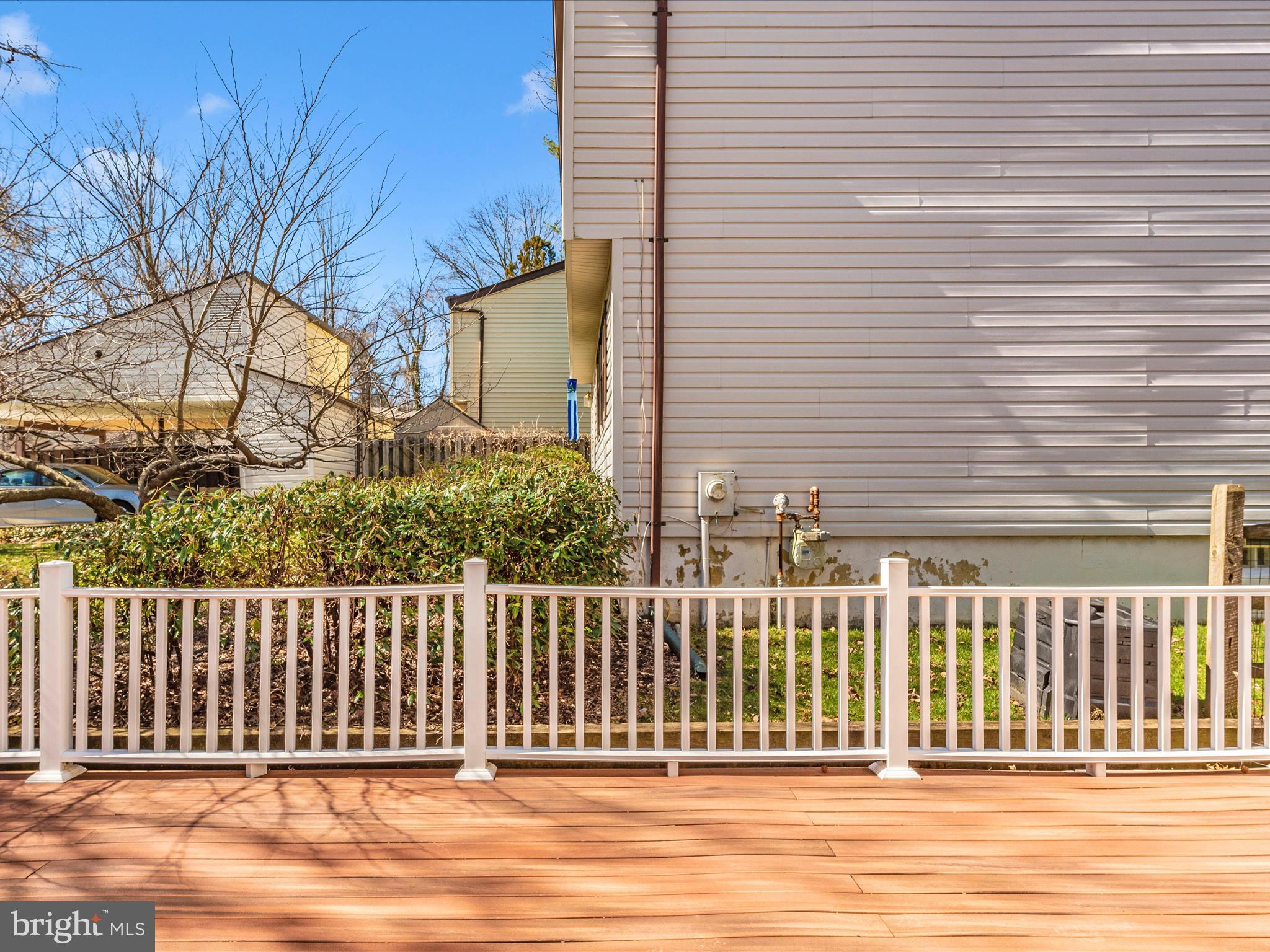 VILLAGE OF LONG REACH - Residential