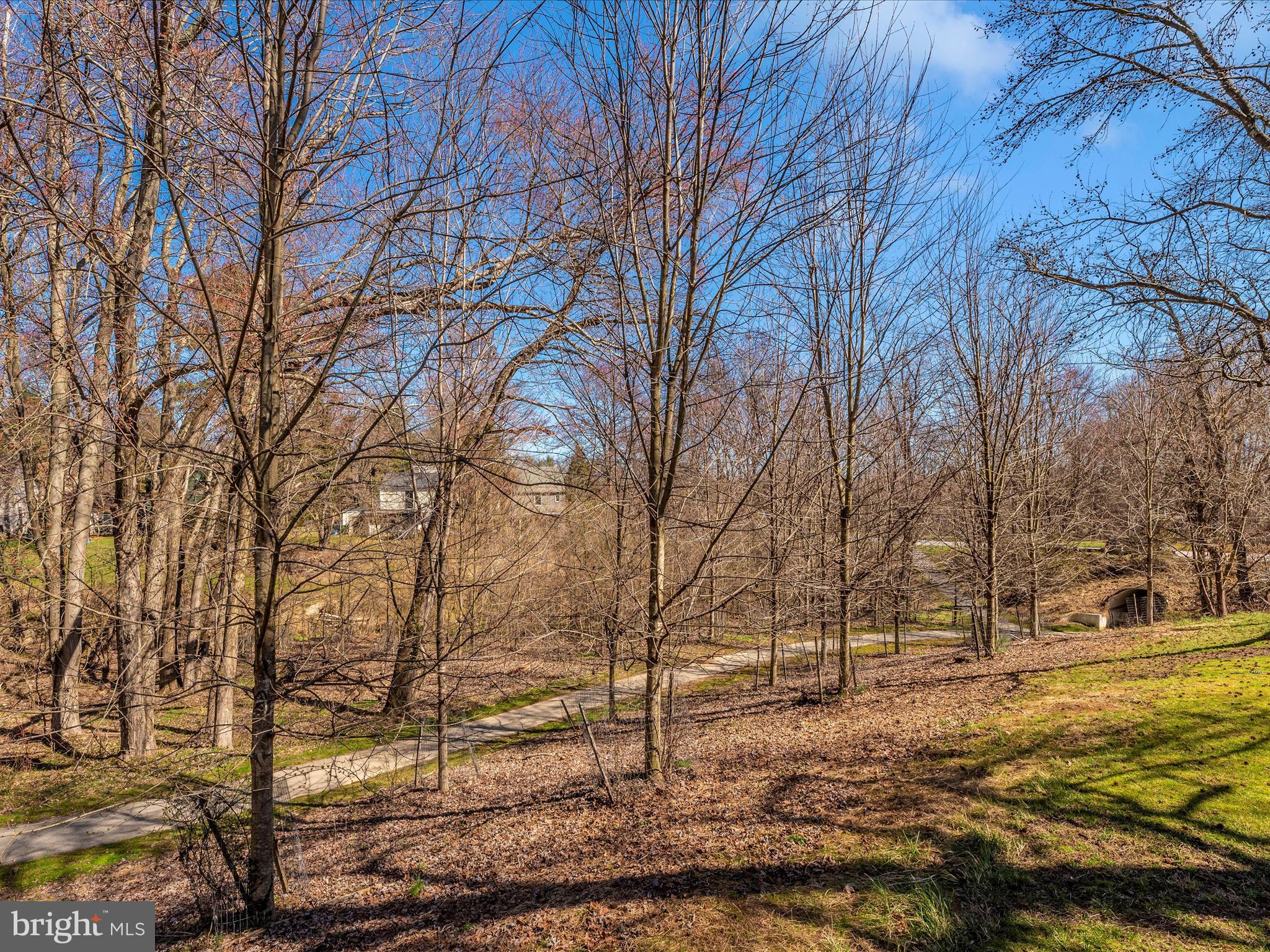 VILLAGE OF LONG REACH - Residential