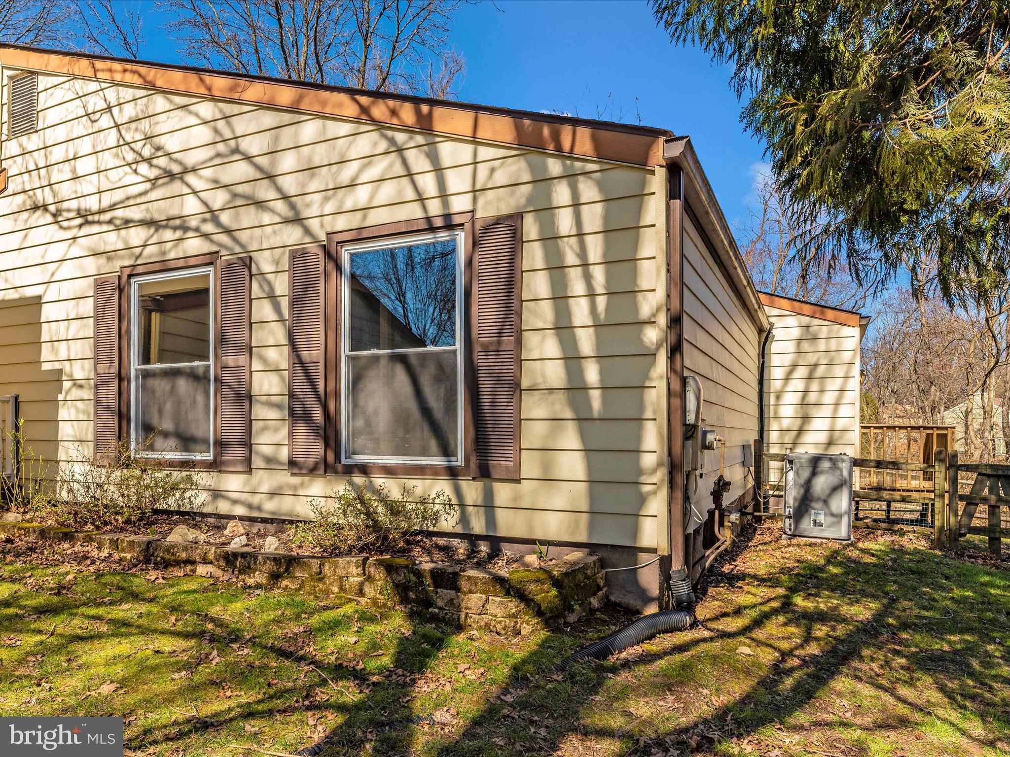 VILLAGE OF LONG REACH - Residential