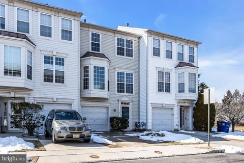 4 WEATHERLY ROAD DELRAN NJ 08075