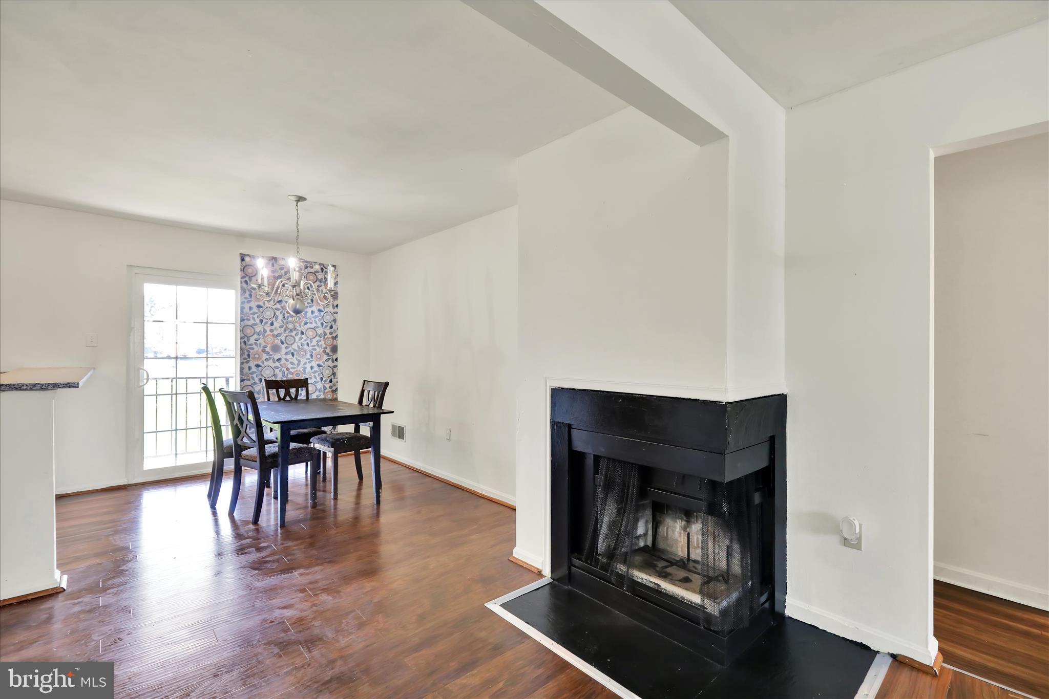 SEVEN OAKS - Residential