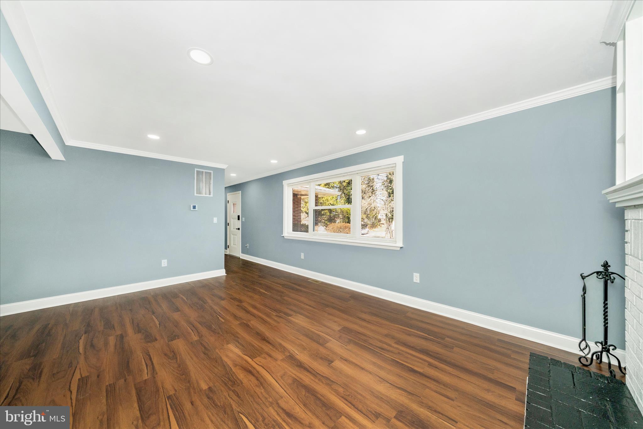 BRIGHTON - Residential