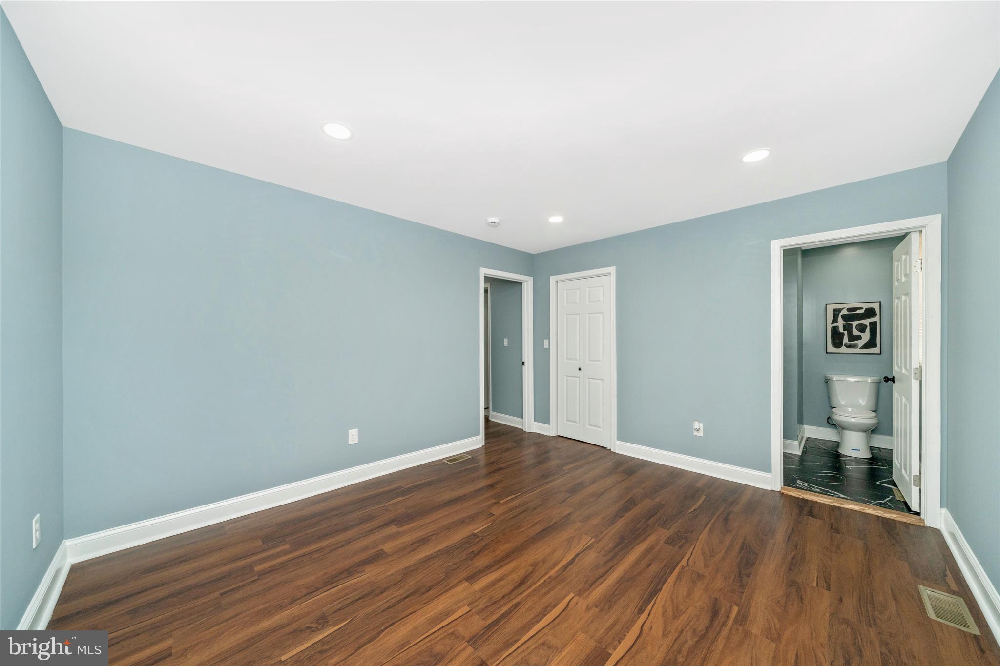 BRIGHTON - Residential