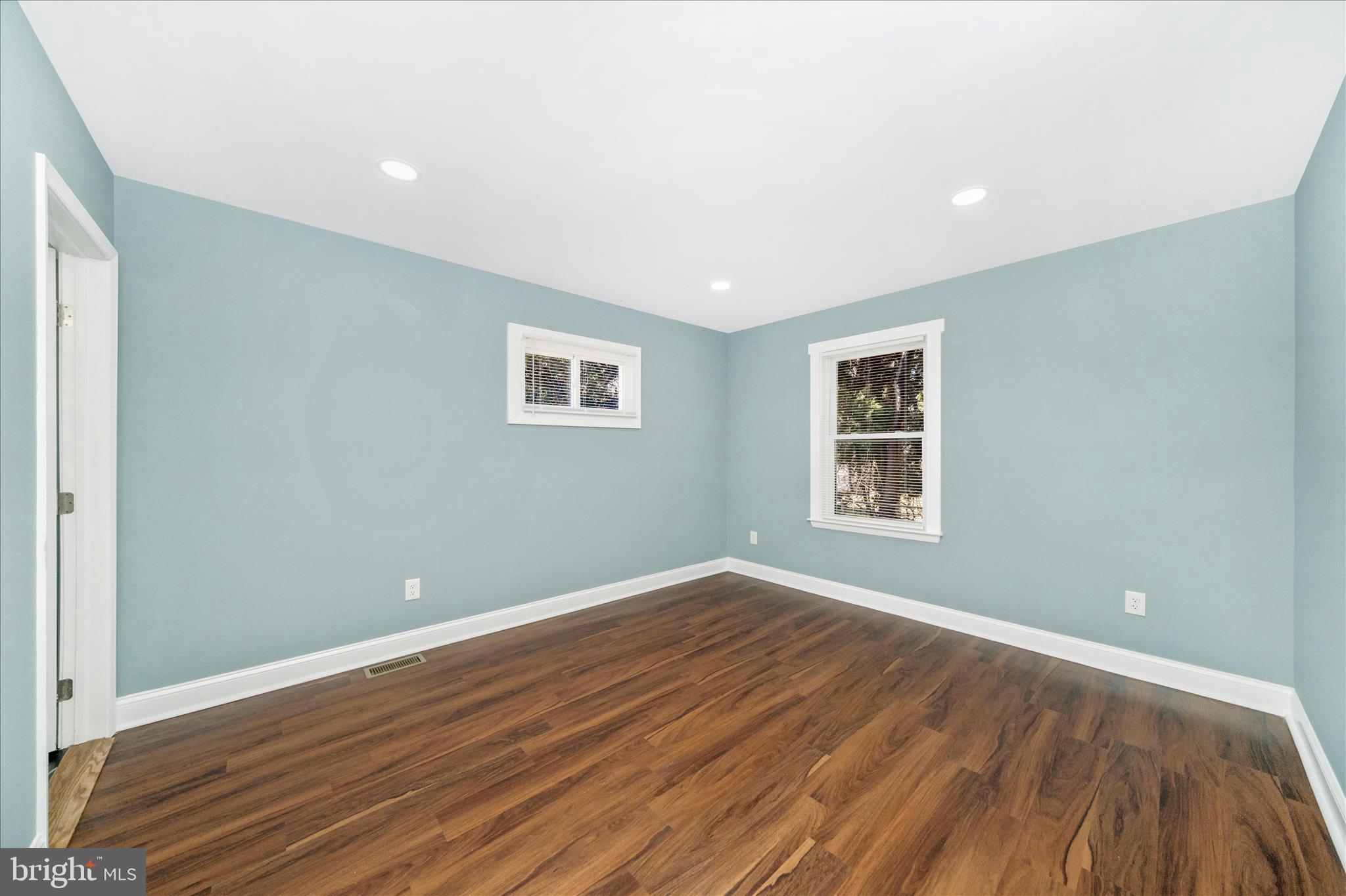 BRIGHTON - Residential