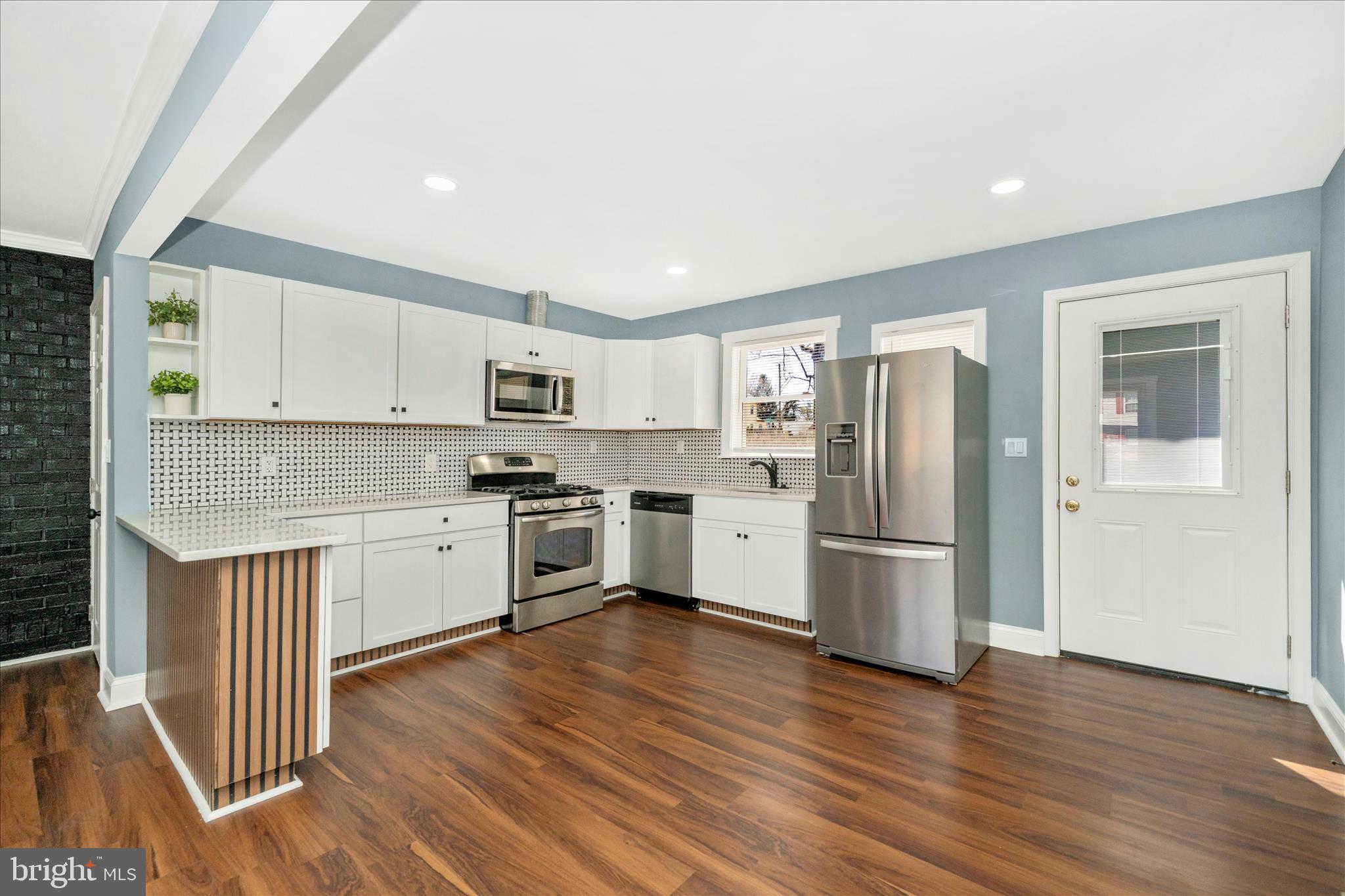 BRIGHTON - Residential