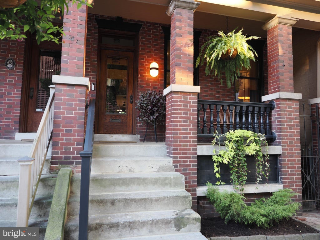 Photo of 32 E Vine Street, LANCASTER, PA 17602 (MLS # PALA2094278)