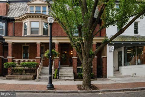 Townhouse For Sale - 32 E Vine Street<br/> LANCASTER, PA 17602