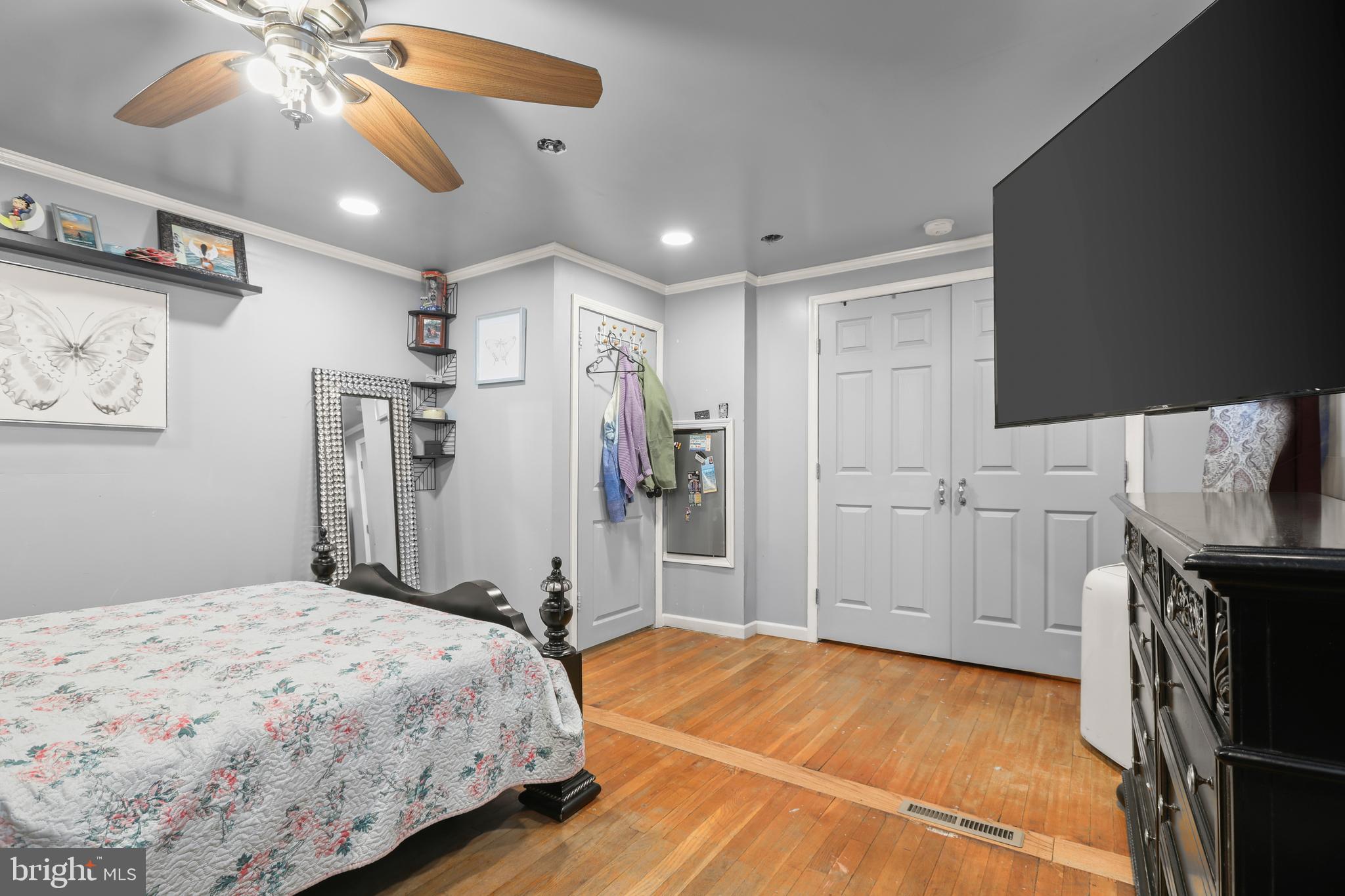 COUNTRY RIDGE - Residential