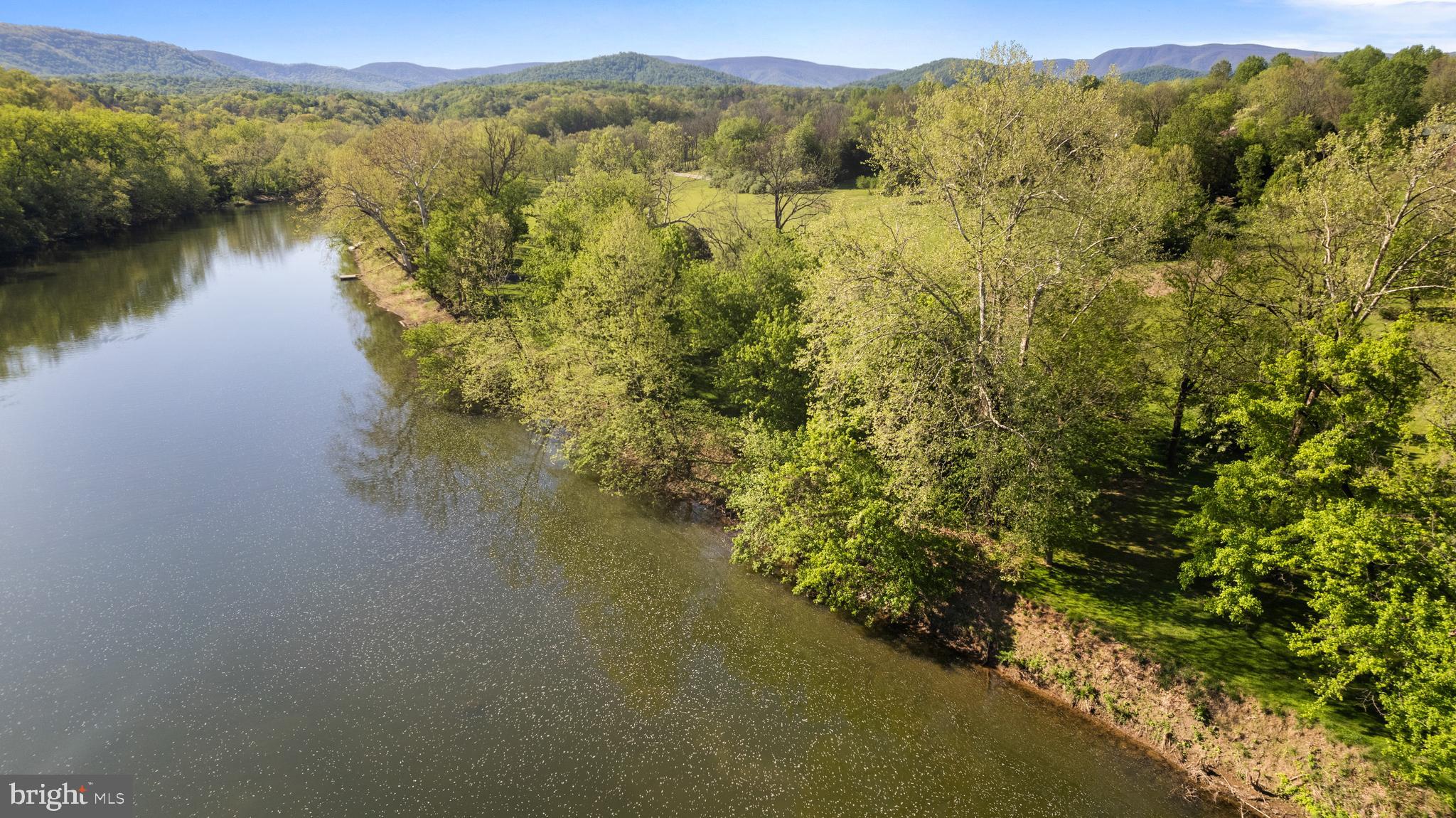 THUNDERBIRD FARM - Residential