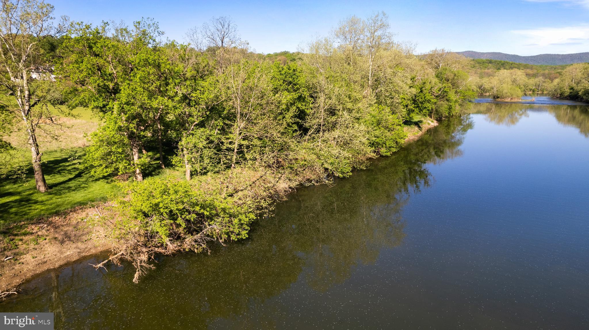 THUNDERBIRD FARM - Residential