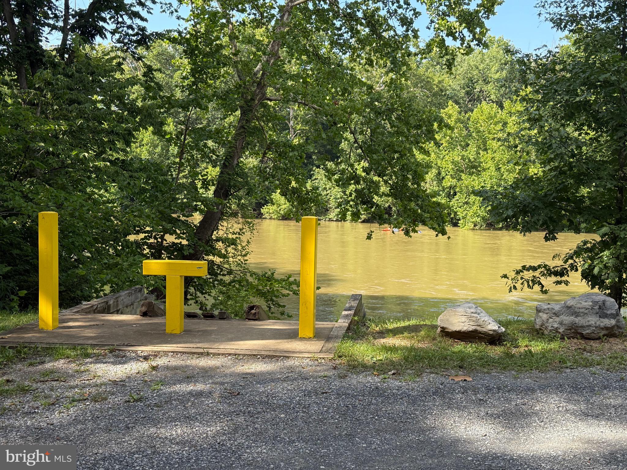 THUNDERBIRD FARM - Residential