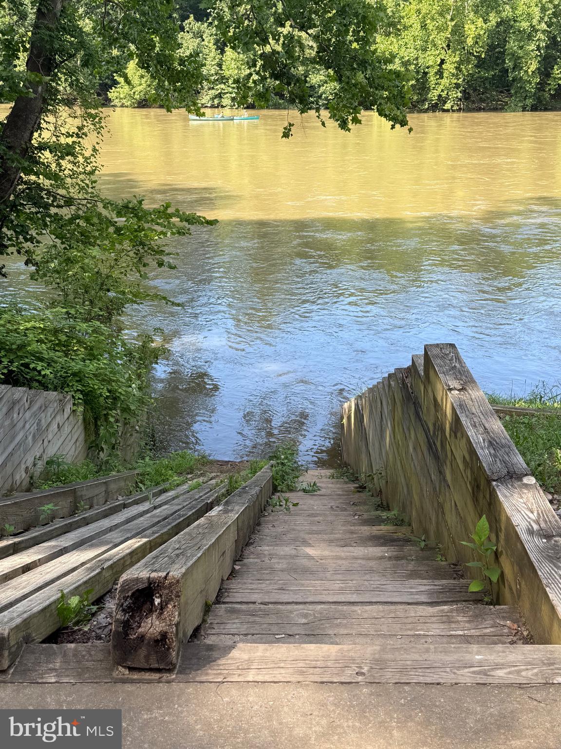 THUNDERBIRD FARM - Residential