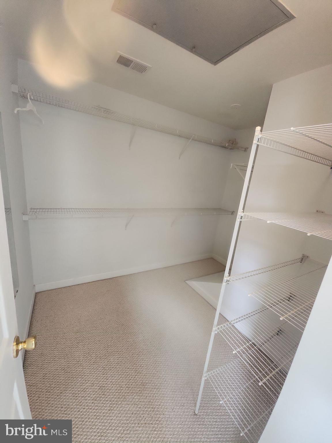 COPPERMINE CROSSING - Residential Lease