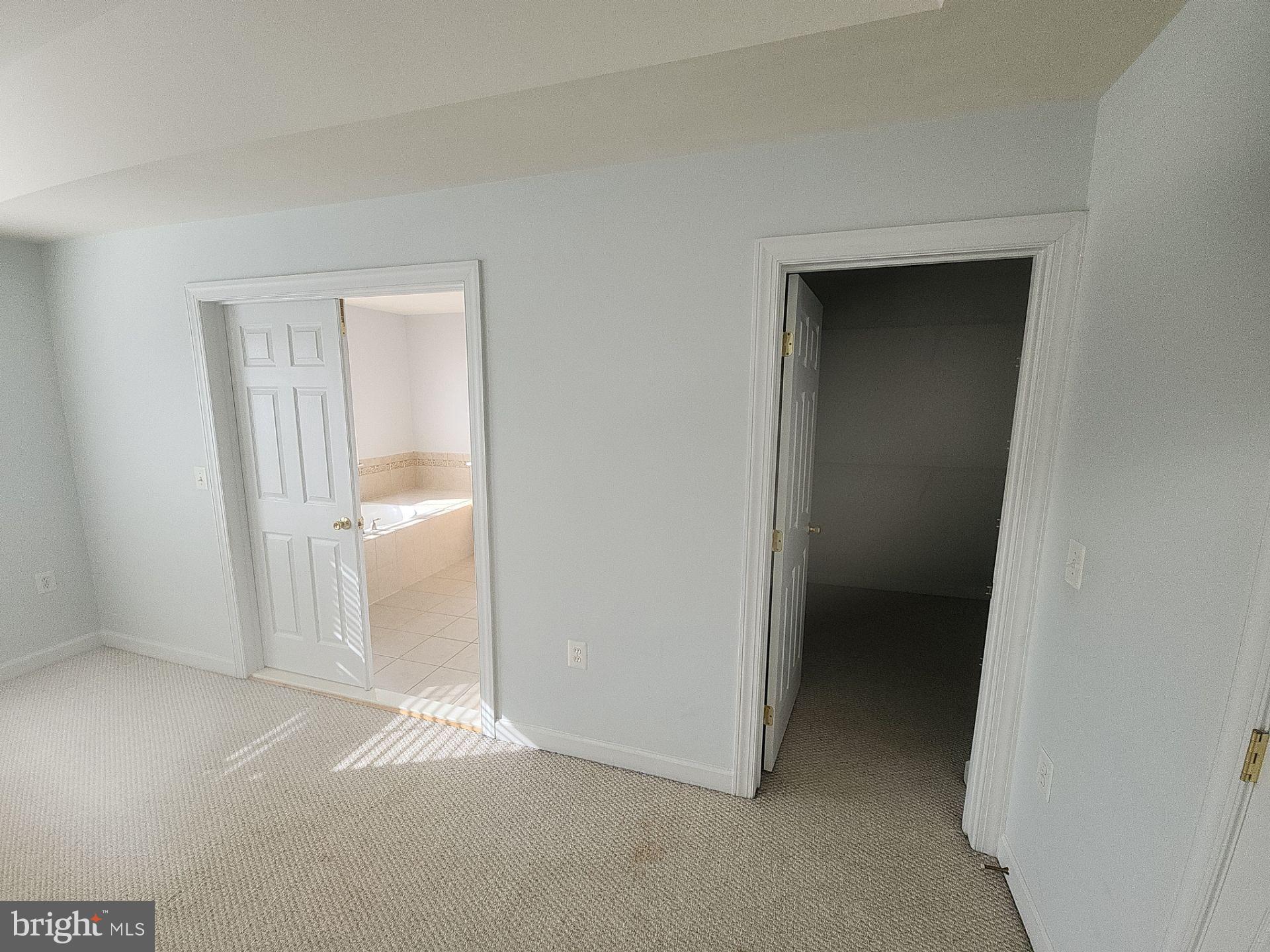 COPPERMINE CROSSING - Residential Lease