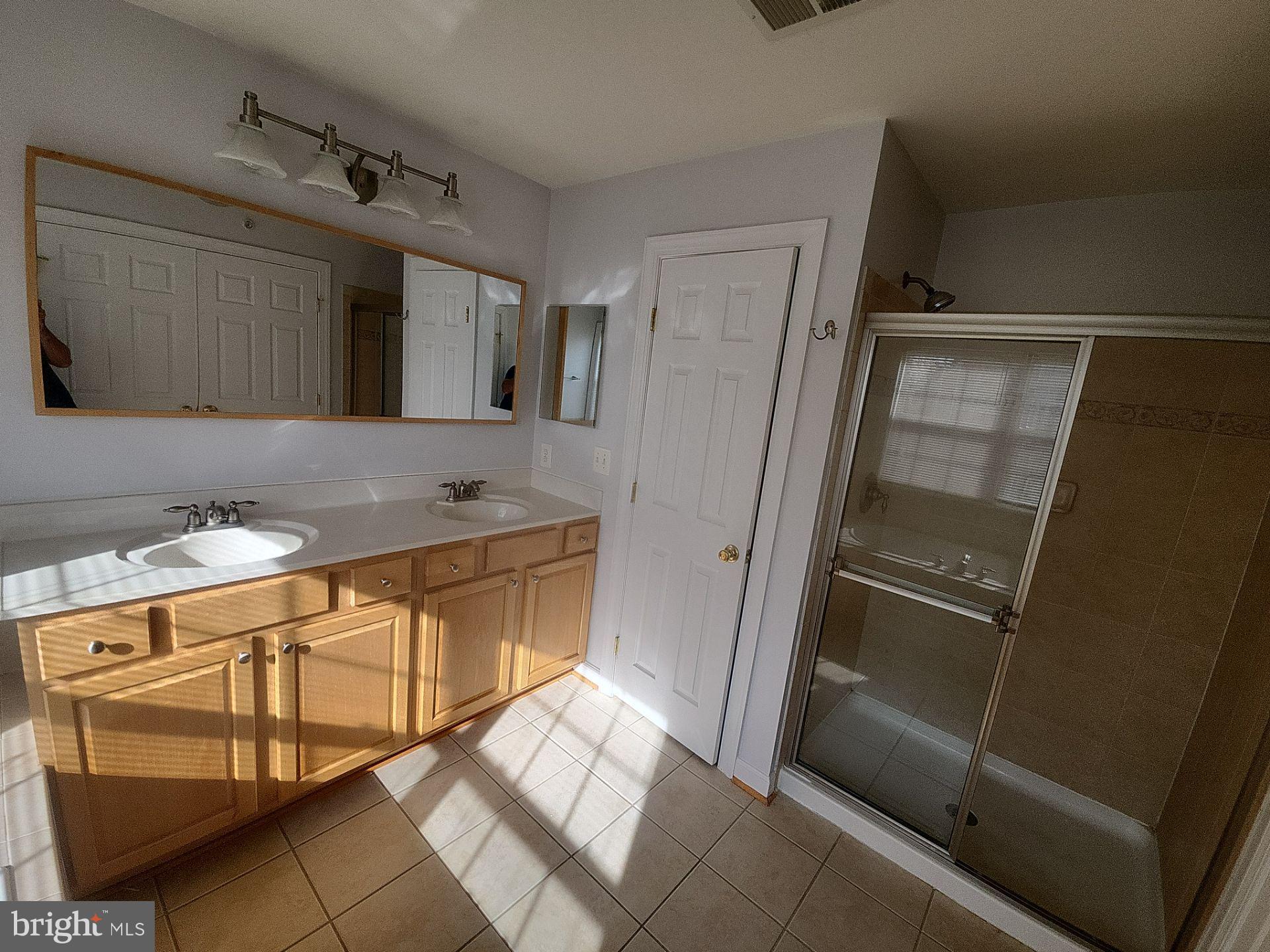 COPPERMINE CROSSING - Residential Lease