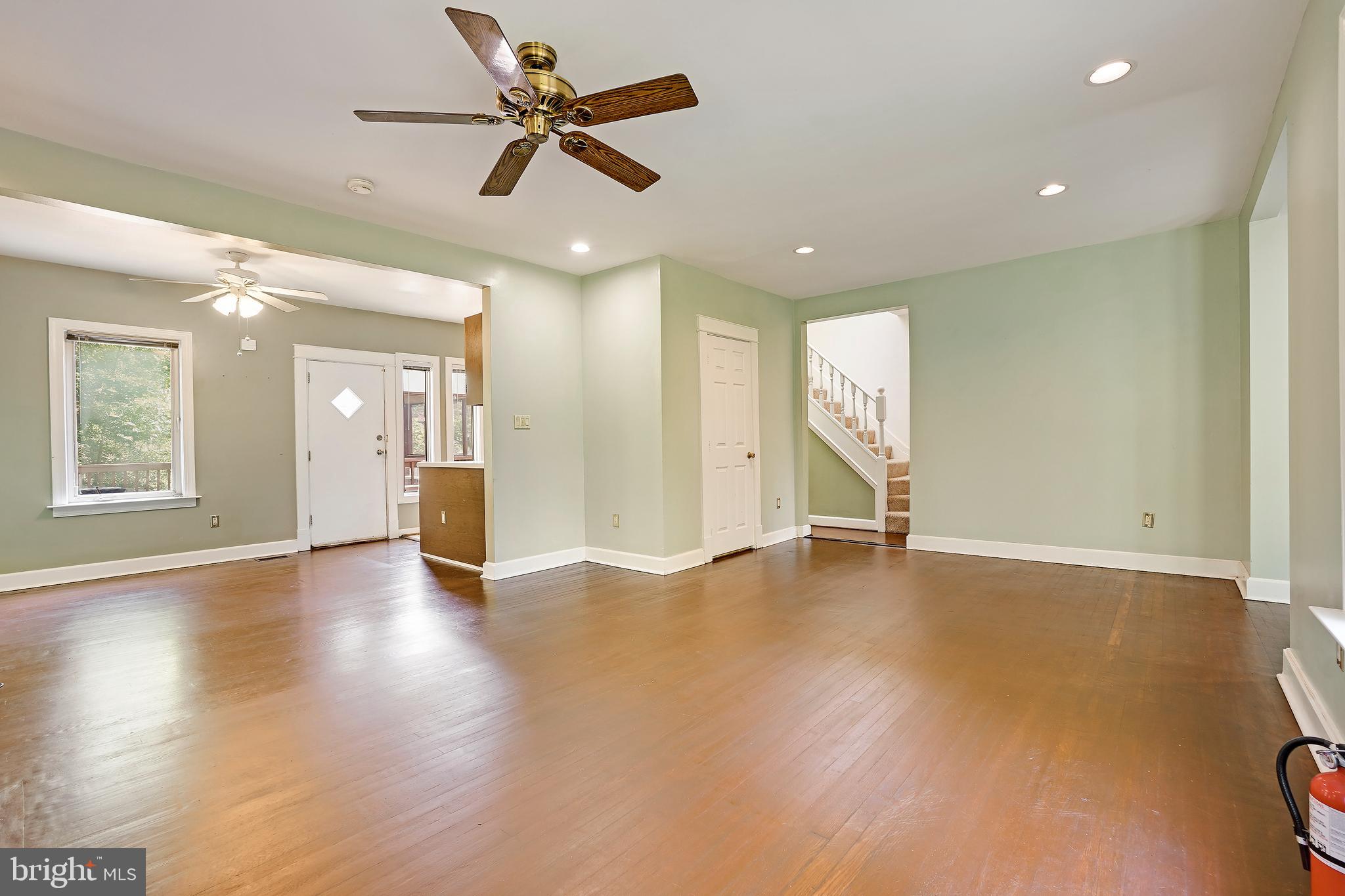 COOL SPRING - Residential Lease