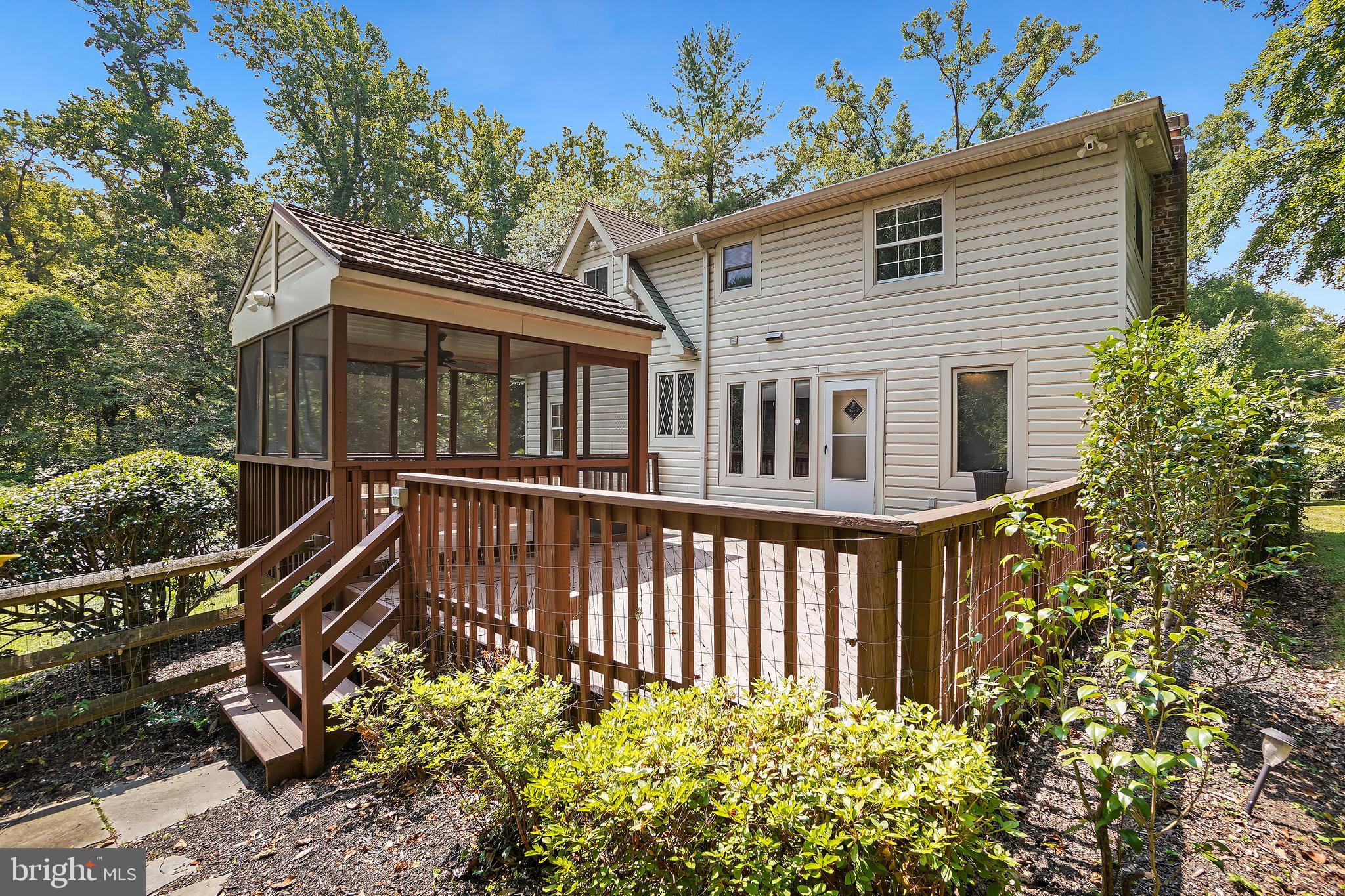 COOL SPRING - Residential Lease