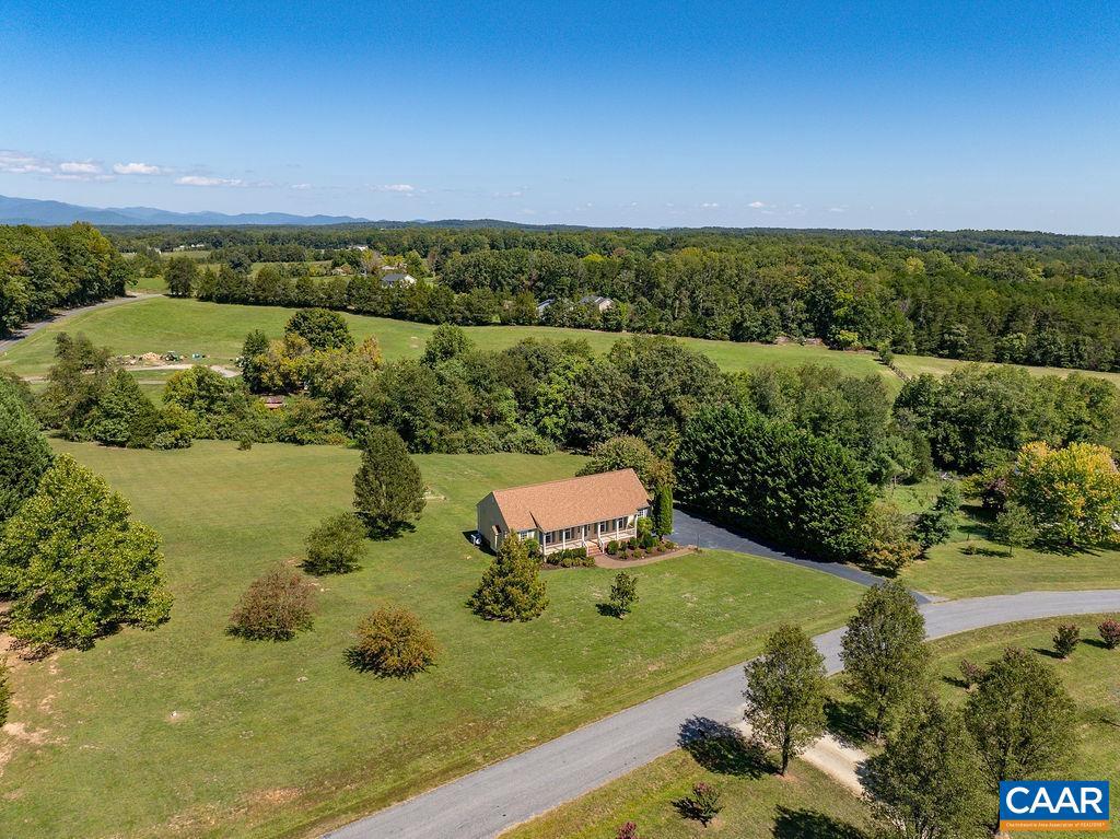 FREEDOM ESTATES - Residential Lease