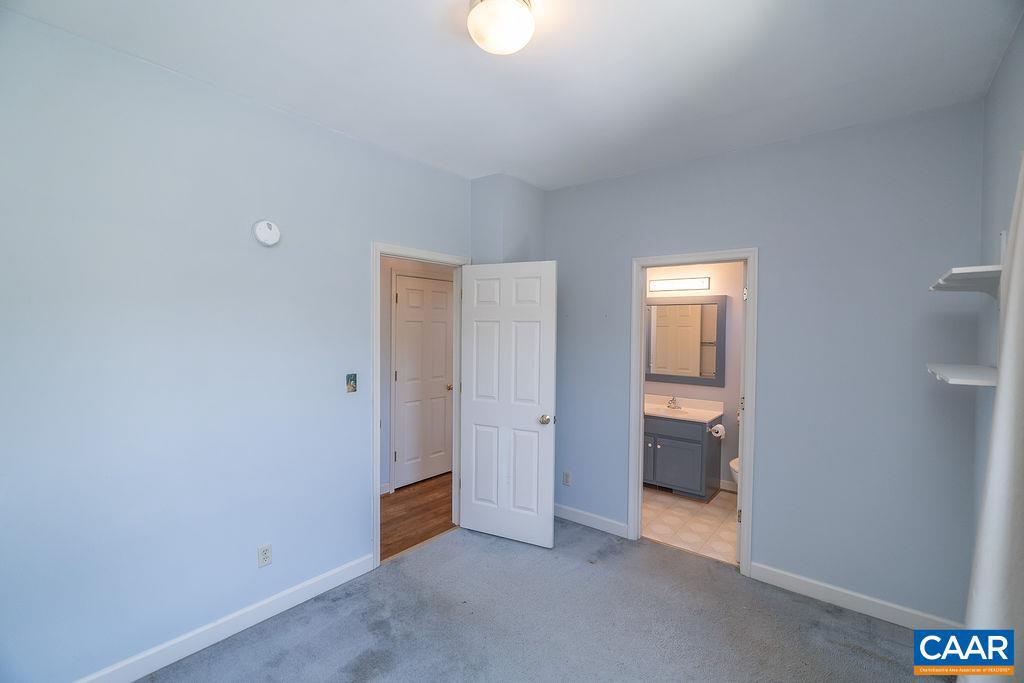 FREEDOM ESTATES - Residential Lease