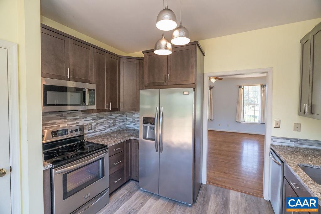 FREEDOM ESTATES - Residential Lease