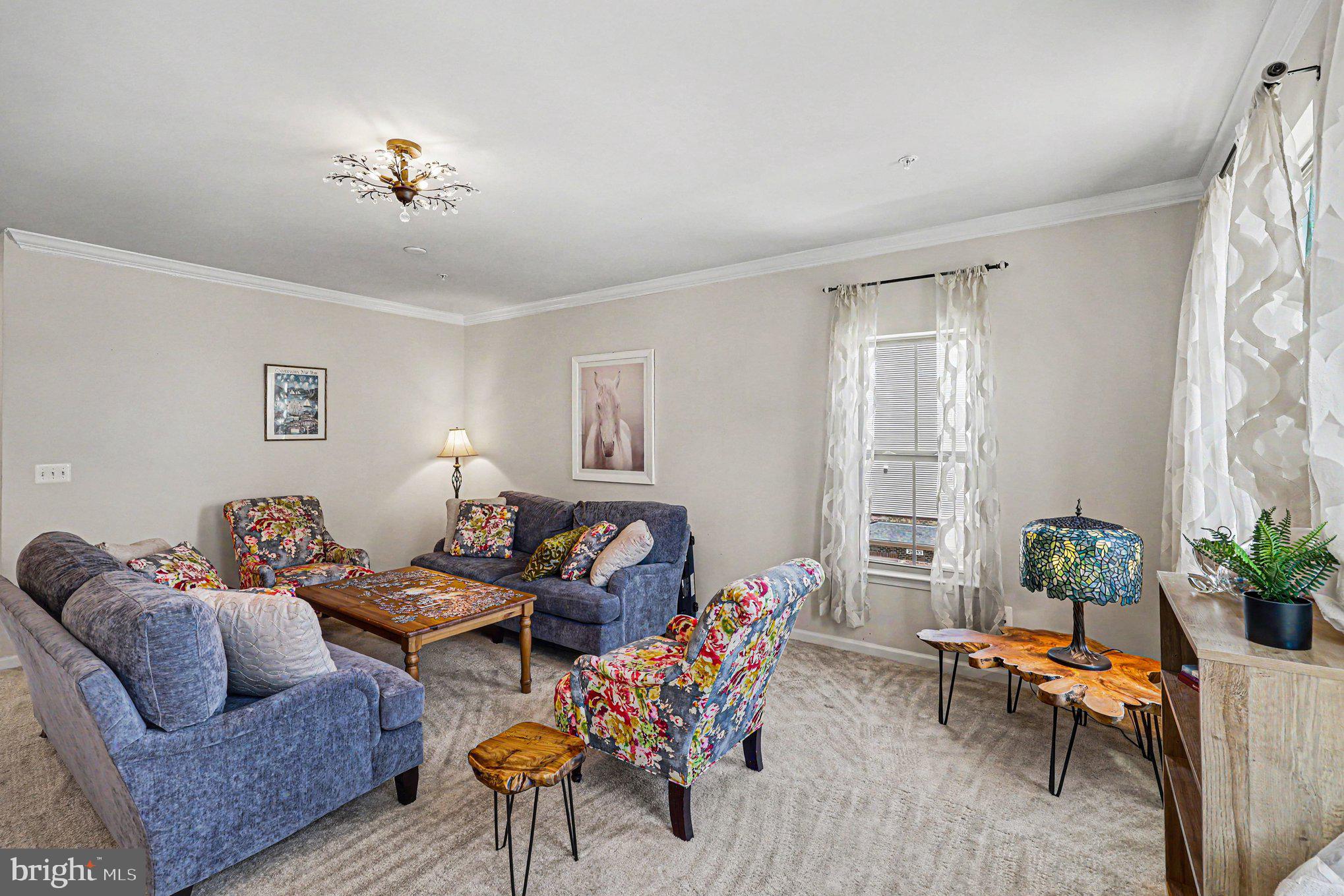 LOUDOUN CROSSING CONDOMINIUM - Residential