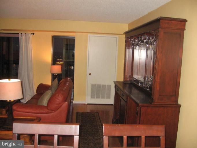 ALTA VISTA - Residential Lease