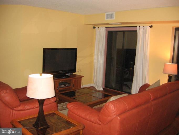 ALTA VISTA - Residential Lease