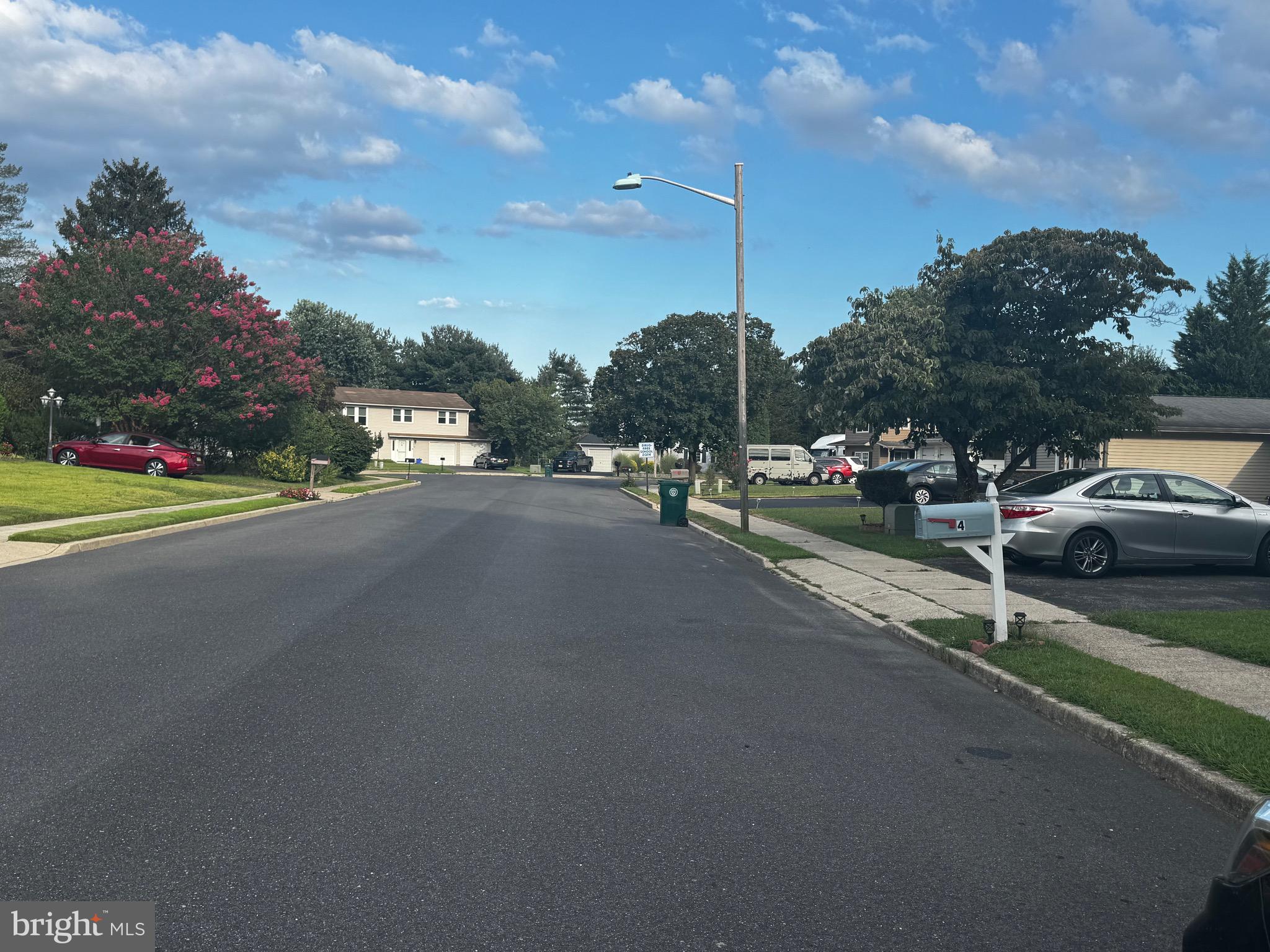 4 BEDFORD COURT