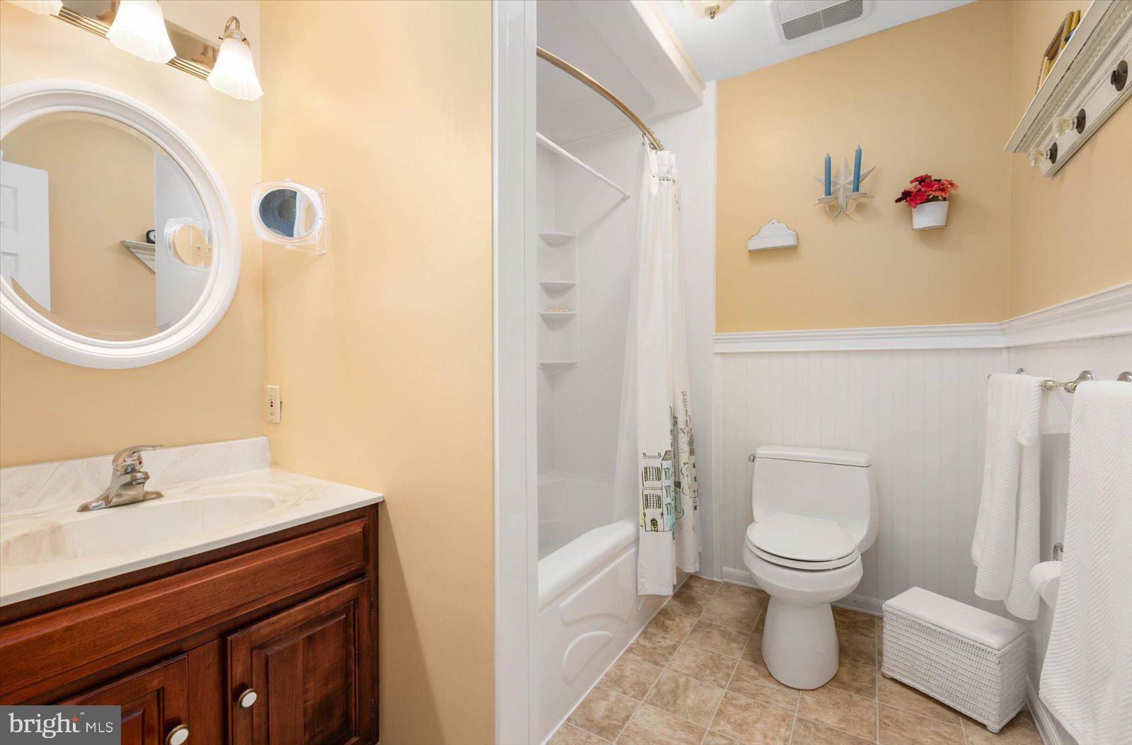 OCEAN PINES - BAY COLONY - Residential