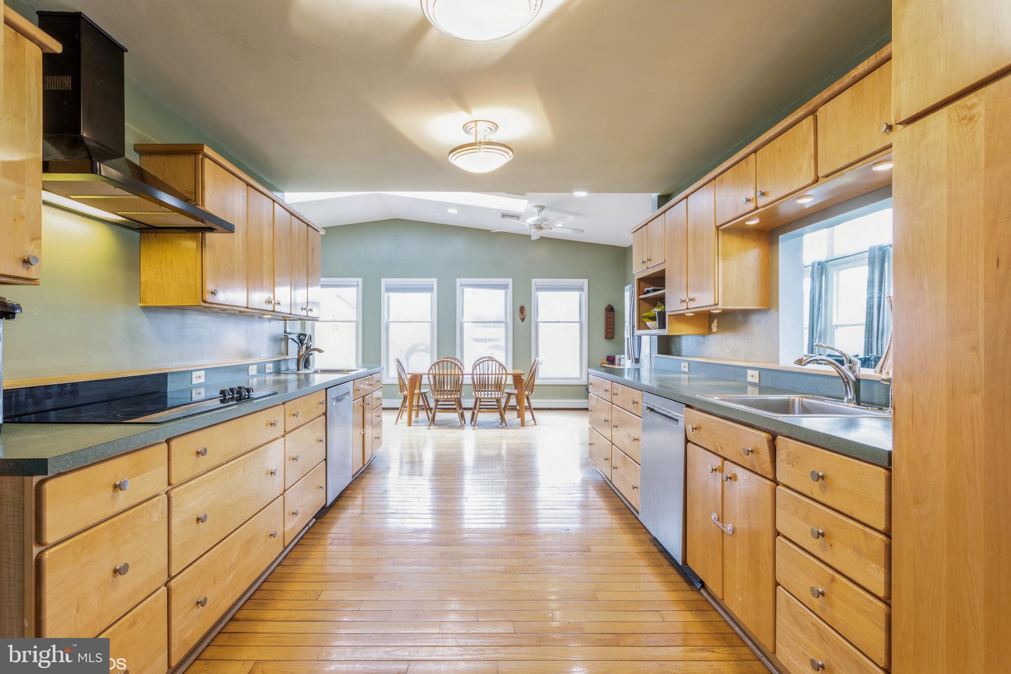 MEADOWOOD - Residential