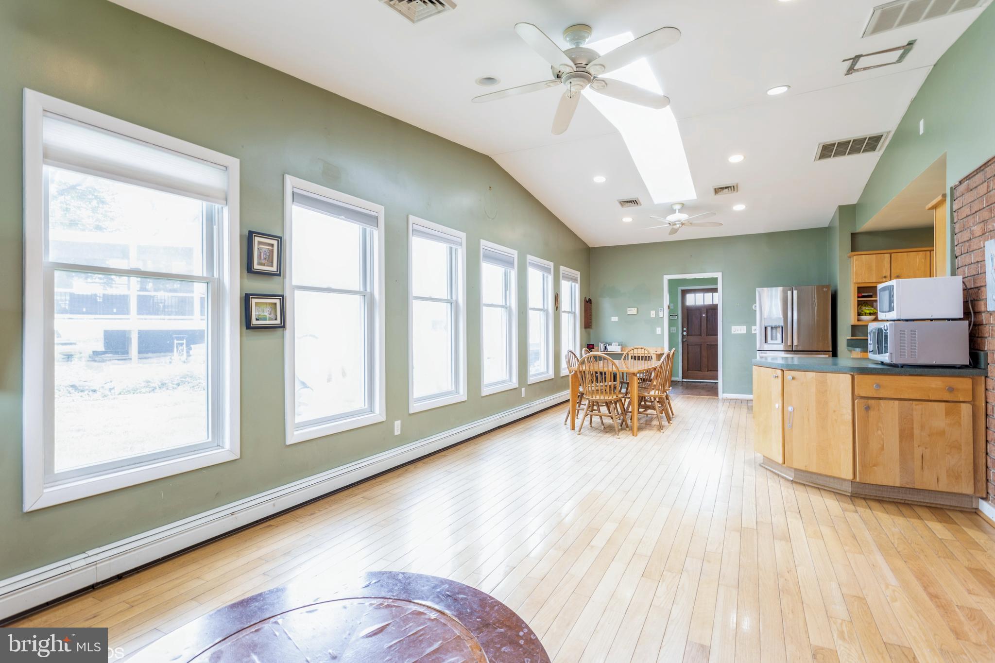 MEADOWOOD - Residential