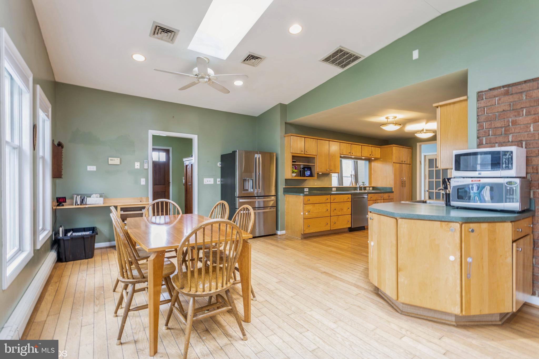 MEADOWOOD - Residential