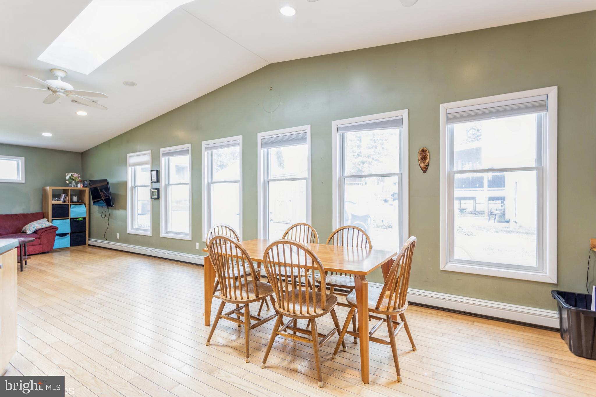 MEADOWOOD - Residential