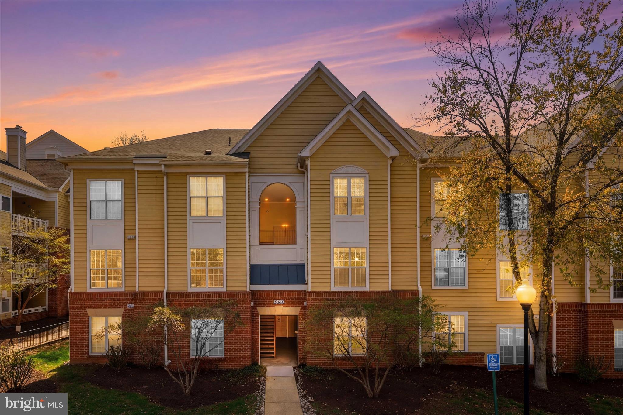 WORLDGATE CONDO - Residential