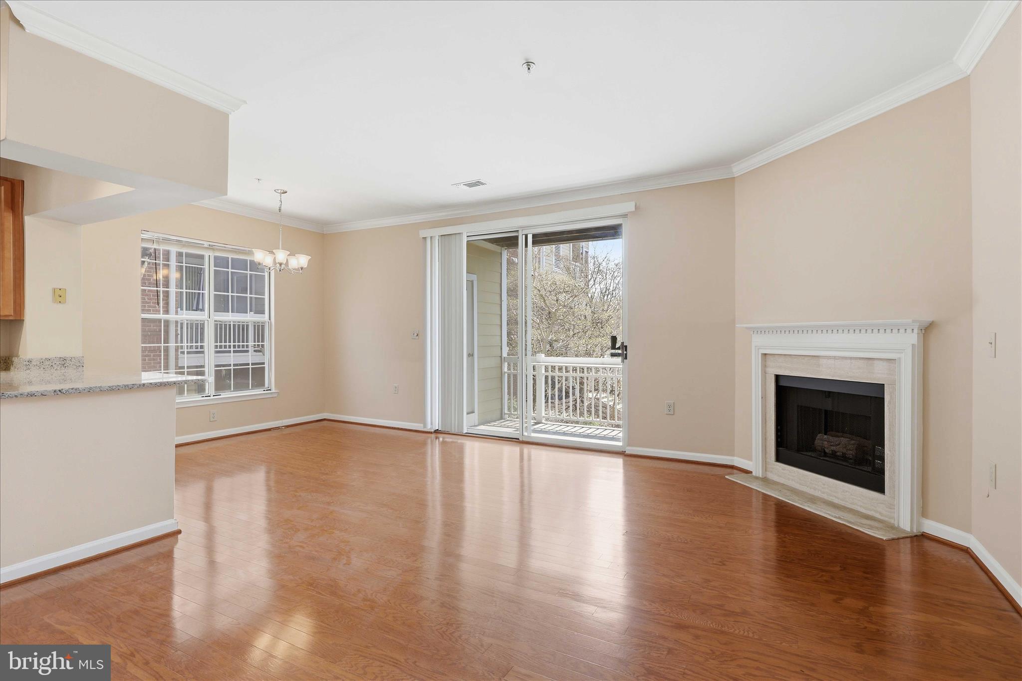 WORLDGATE CONDO - Residential