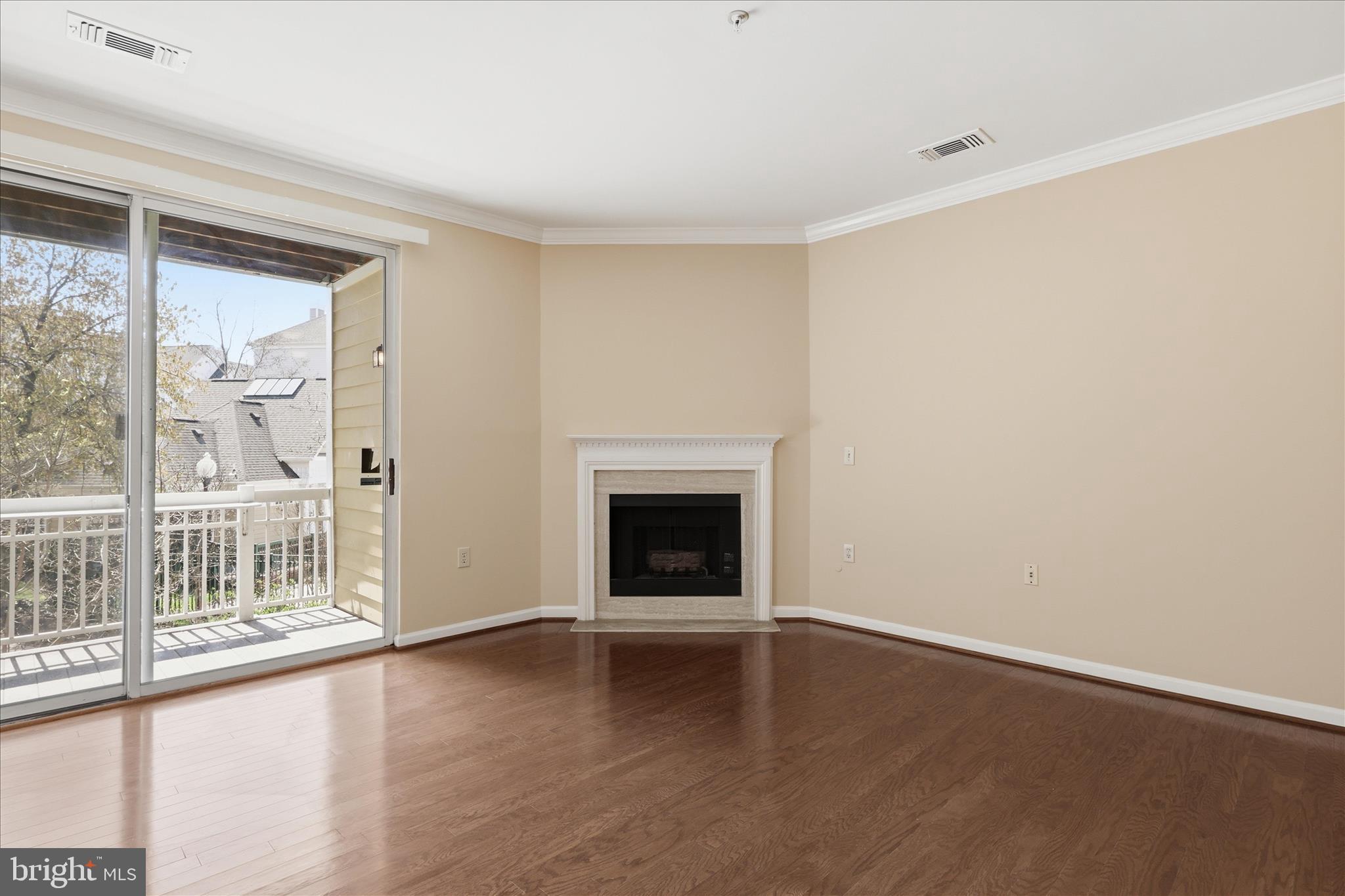 WORLDGATE CONDO - Residential