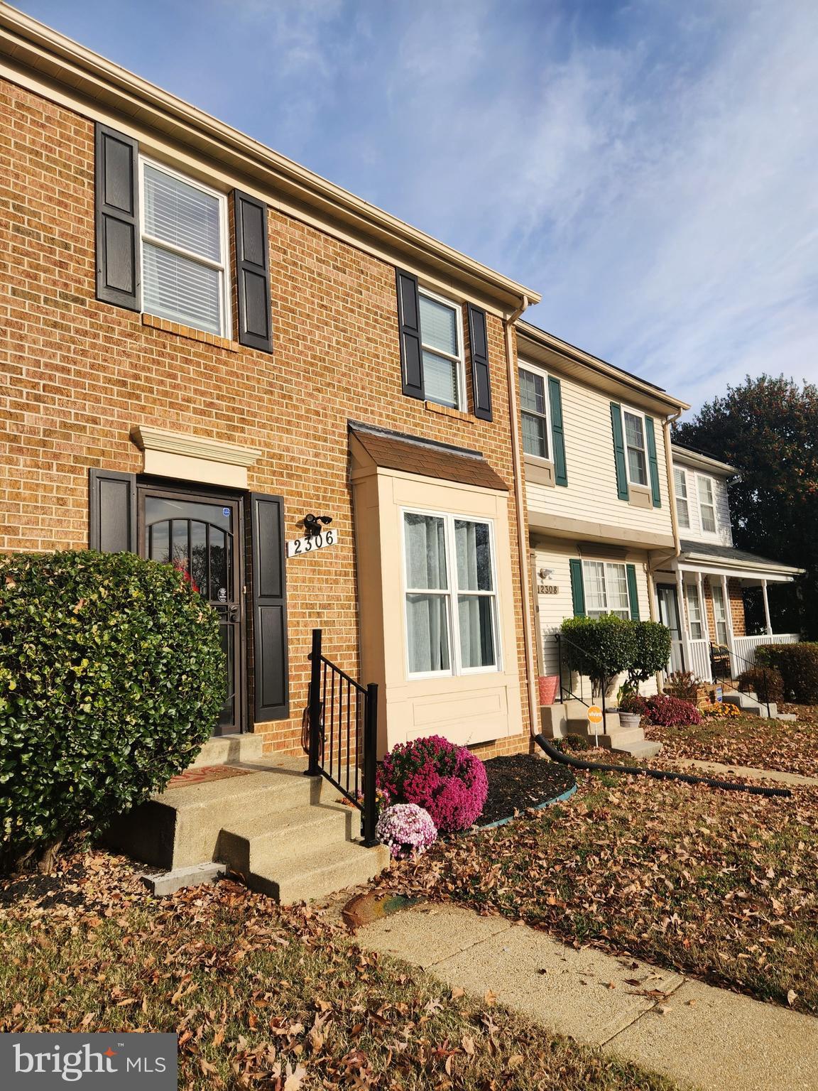 ROSECROFT VILLAGE PLAT O - Residential Lease