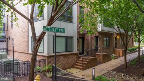 447 NOTTOWAY WALK ALEXANDRIA VA 22304