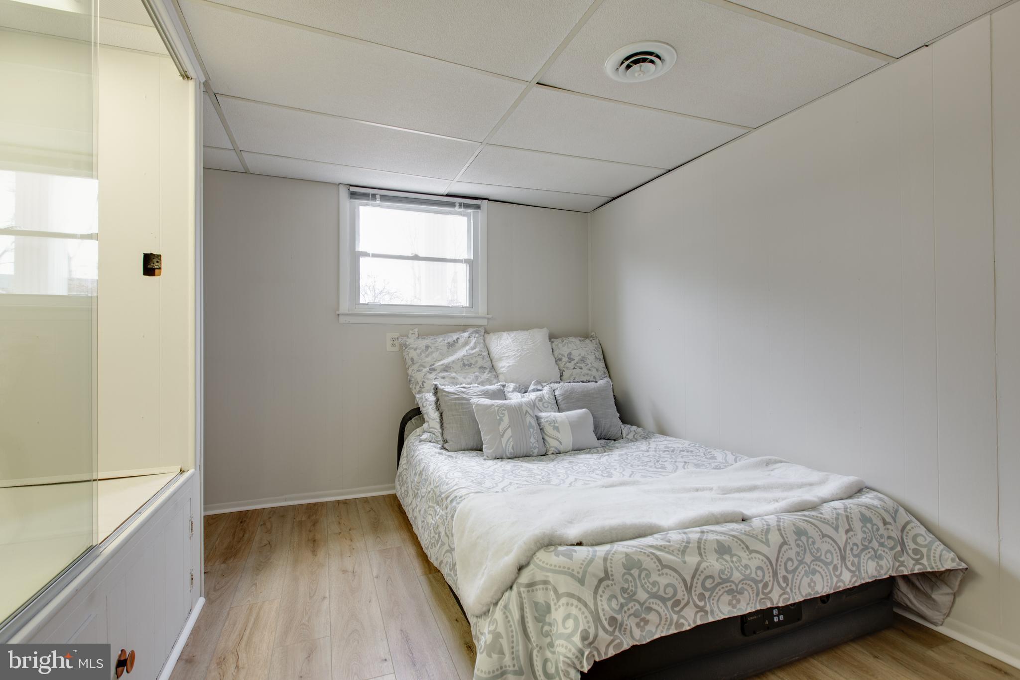 MAPLE RIDGE - Residential