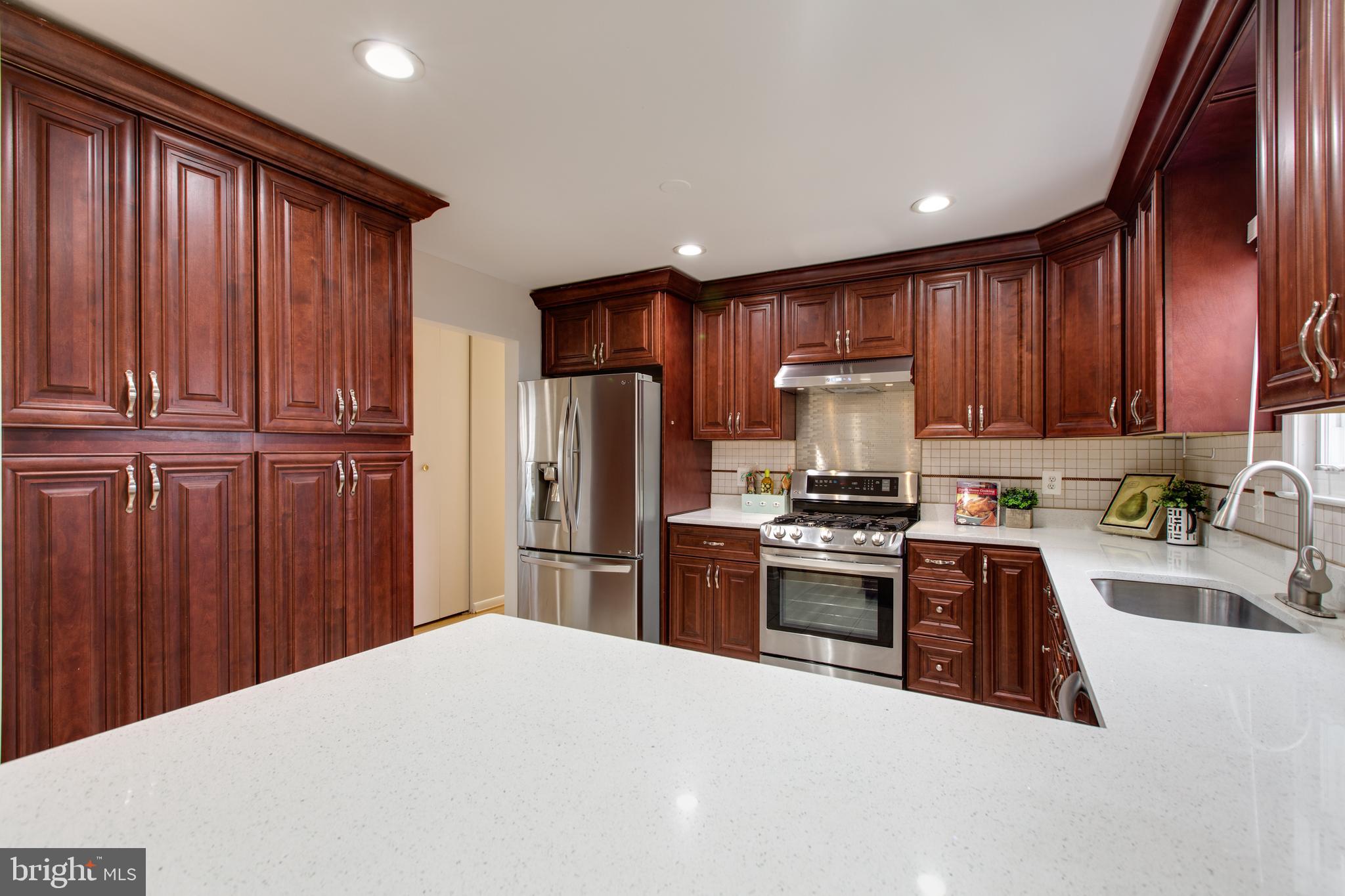 MAPLE RIDGE - Residential