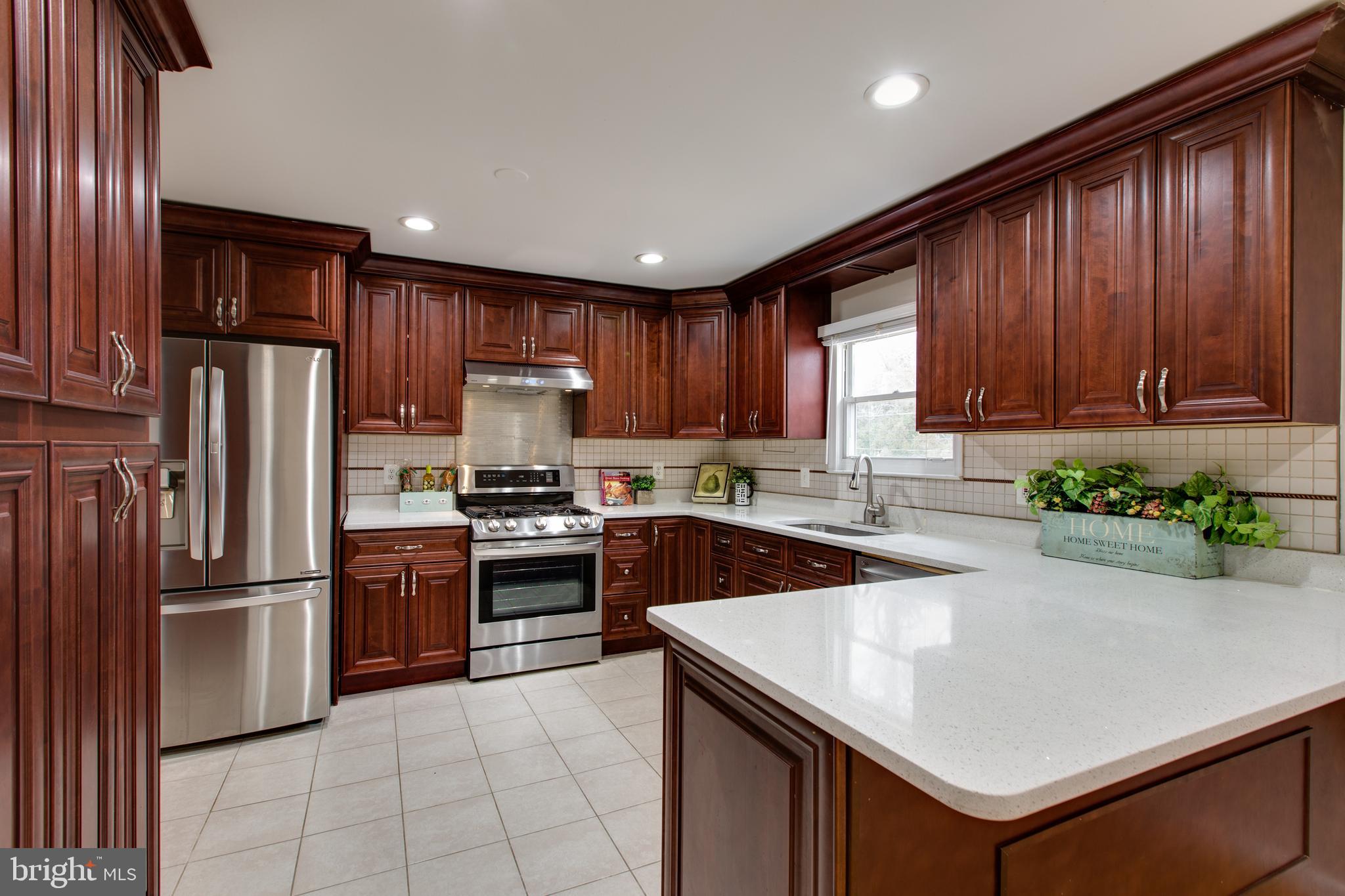 MAPLE RIDGE - Residential