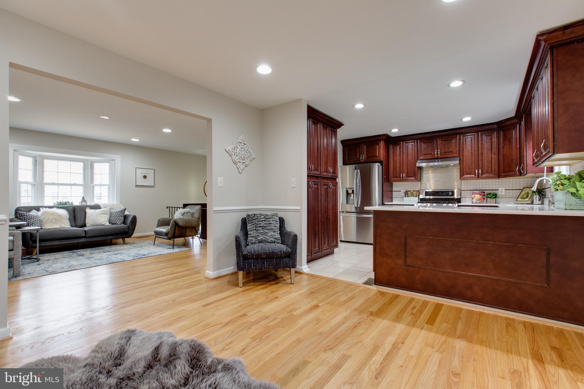 MAPLE RIDGE - Residential