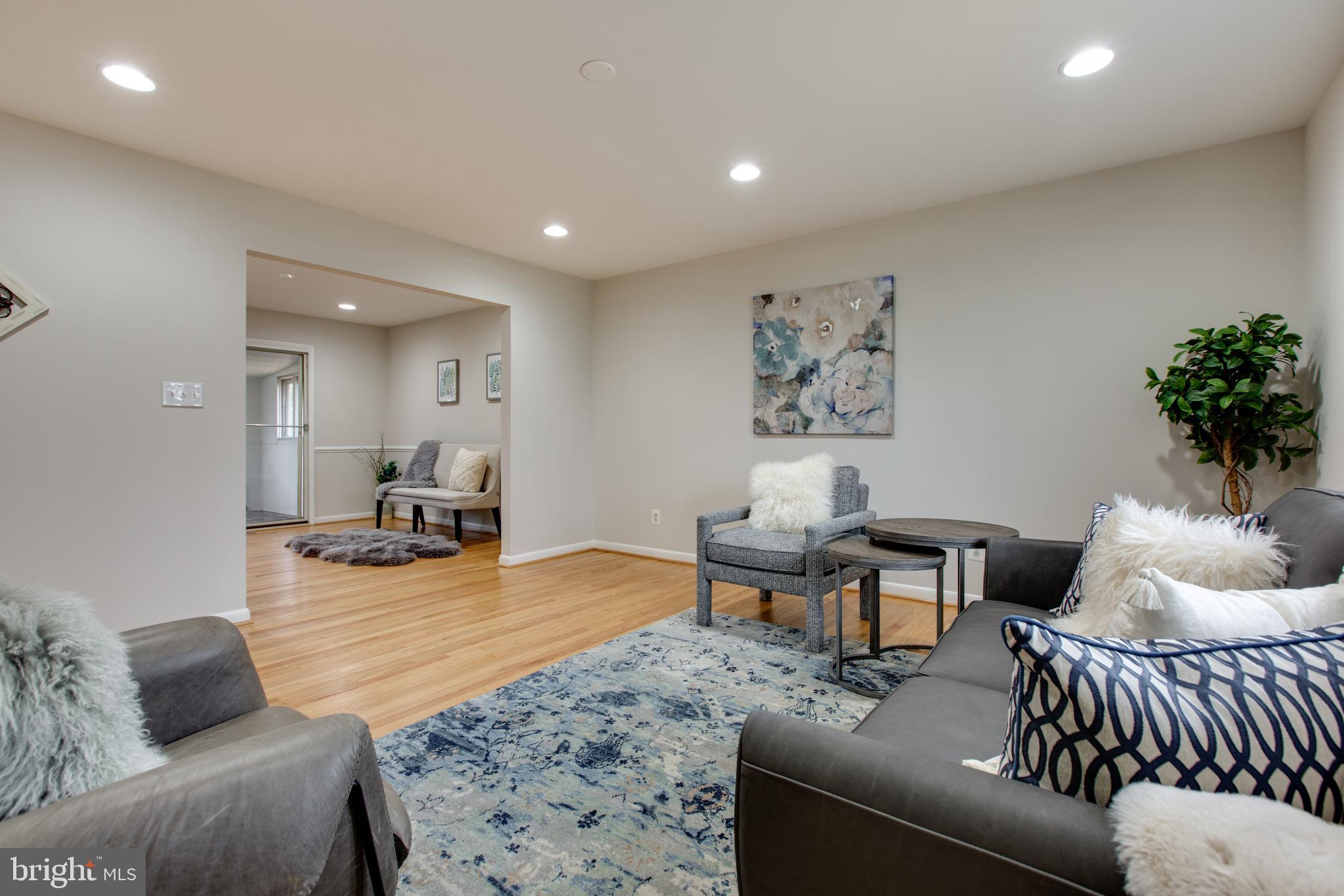 MAPLE RIDGE - Residential