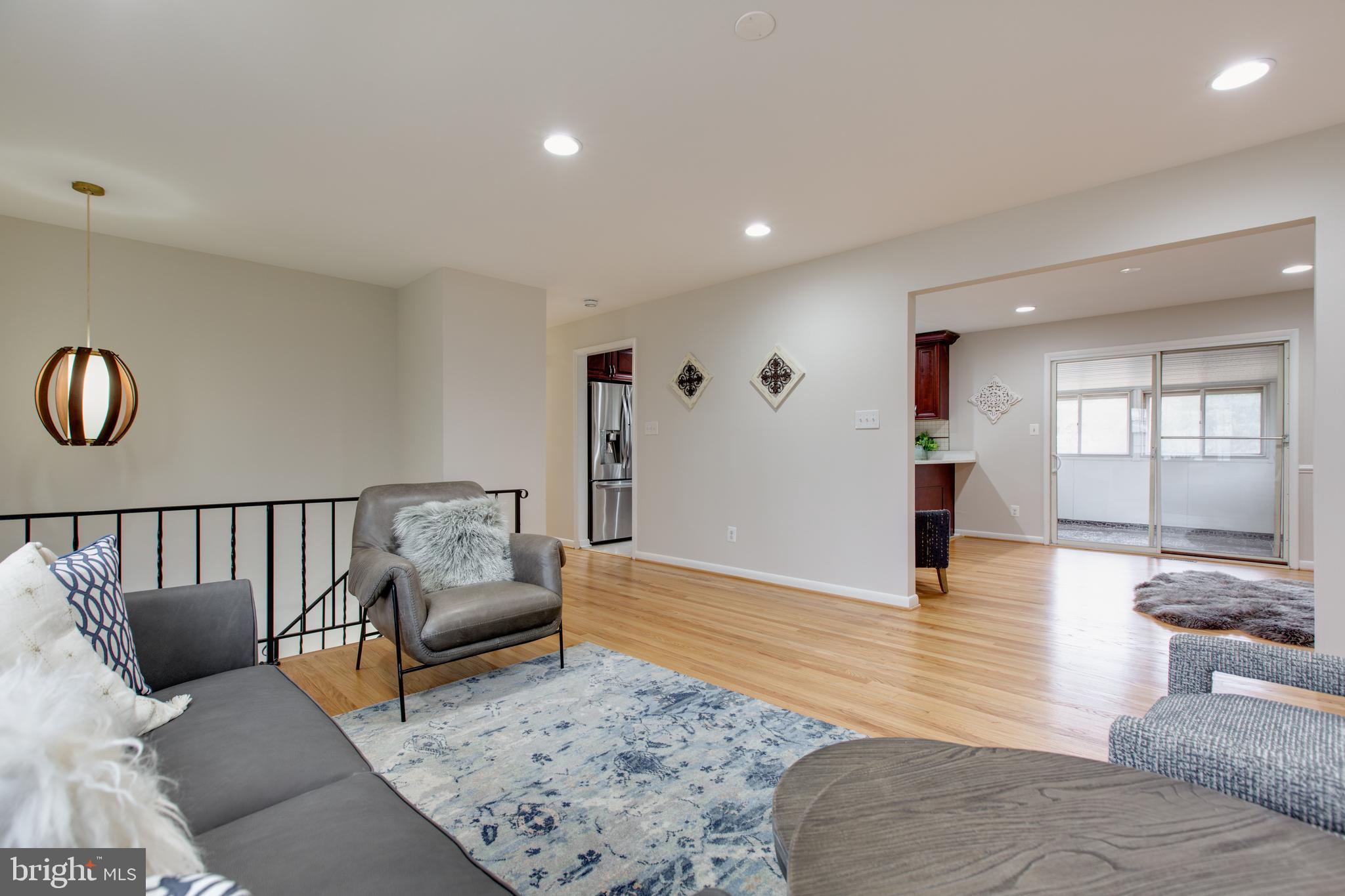 MAPLE RIDGE - Residential