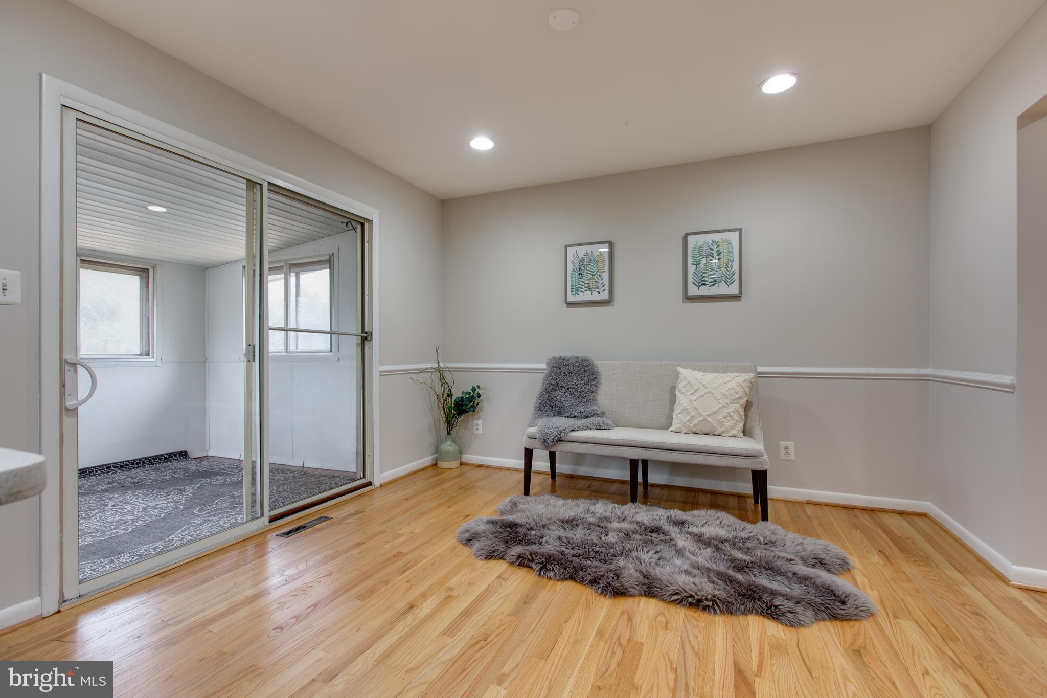 MAPLE RIDGE - Residential