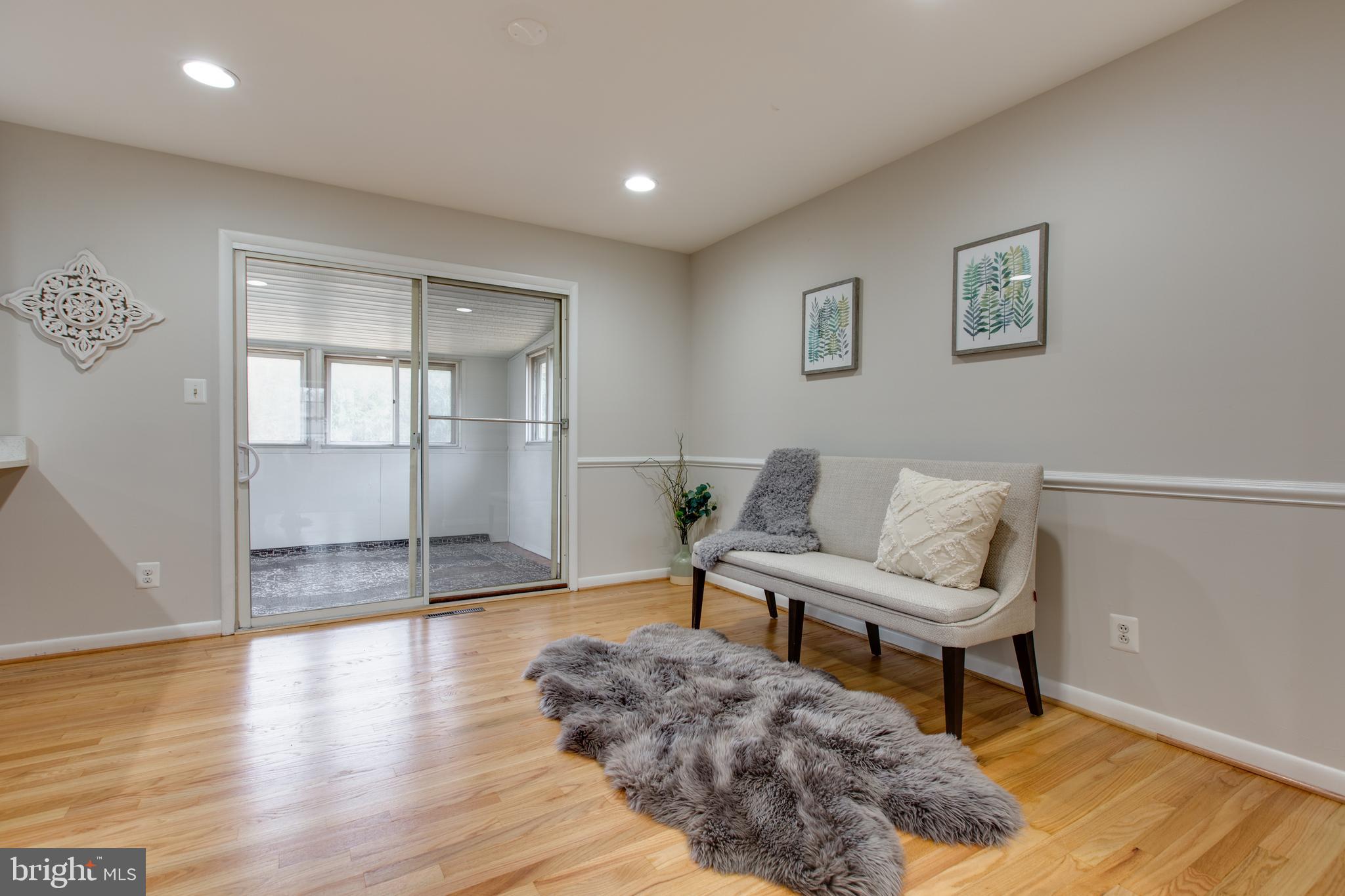 MAPLE RIDGE - Residential