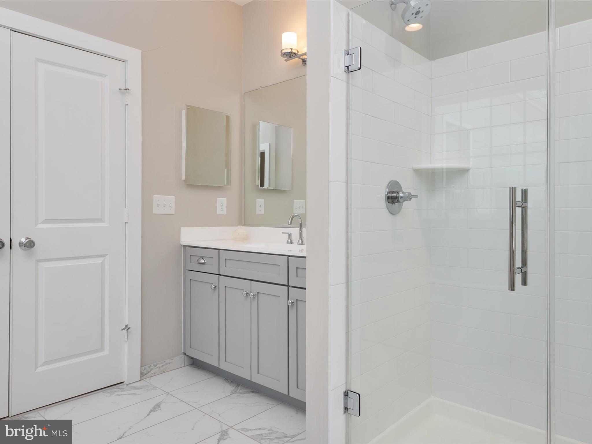 PRIMROSE HILL - Residential