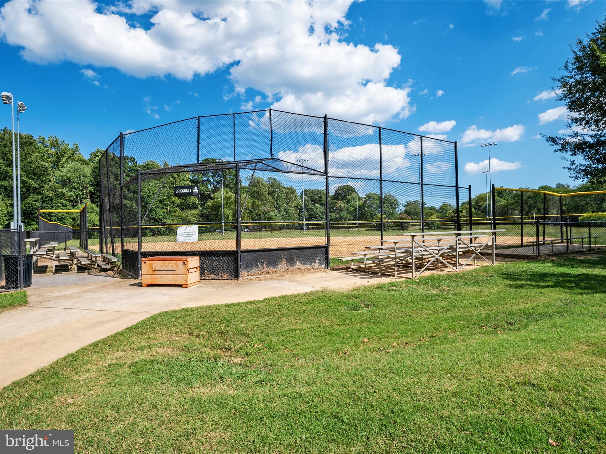 PRIMROSE HILL - Residential