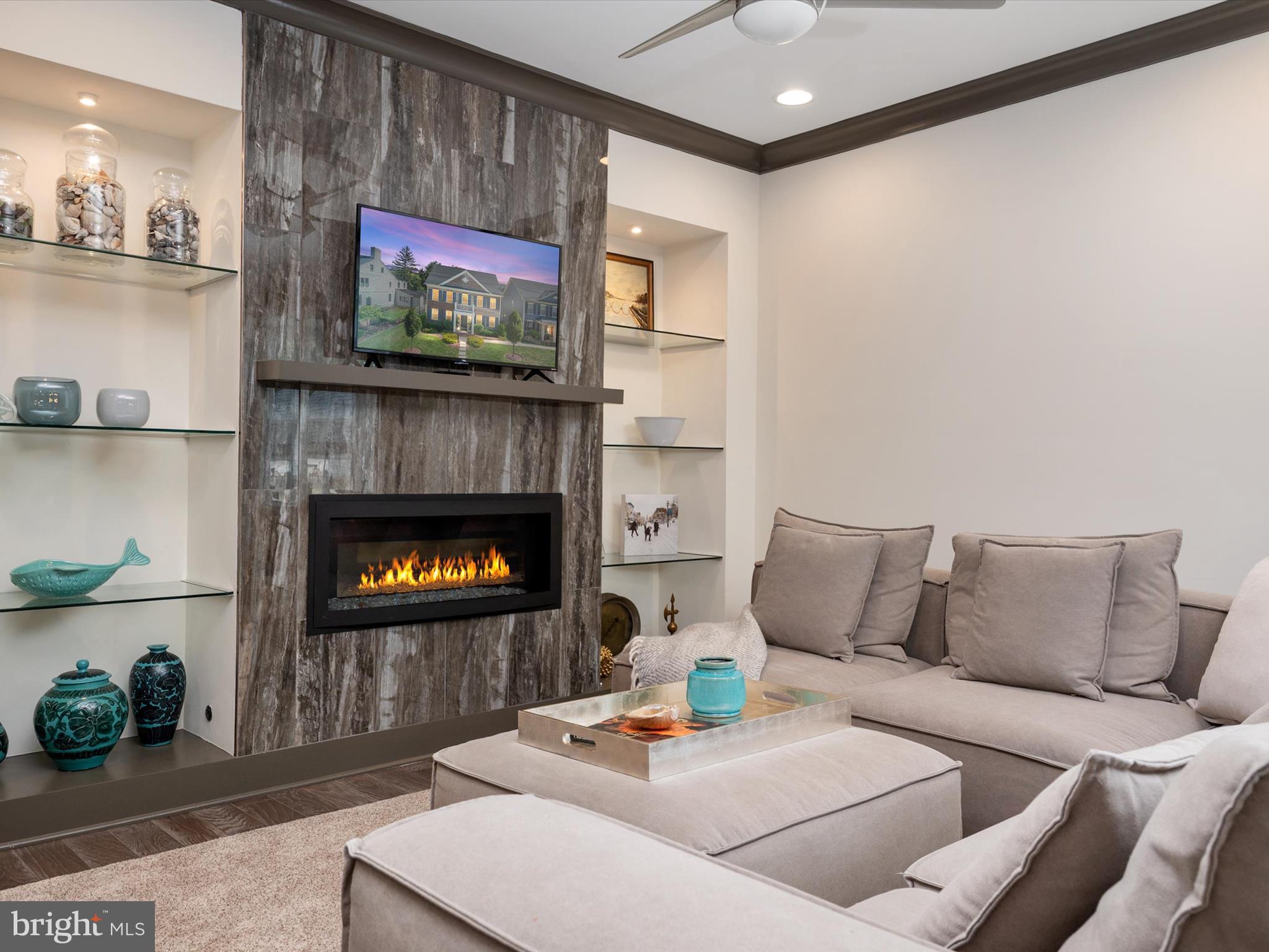 PRIMROSE HILL - Residential