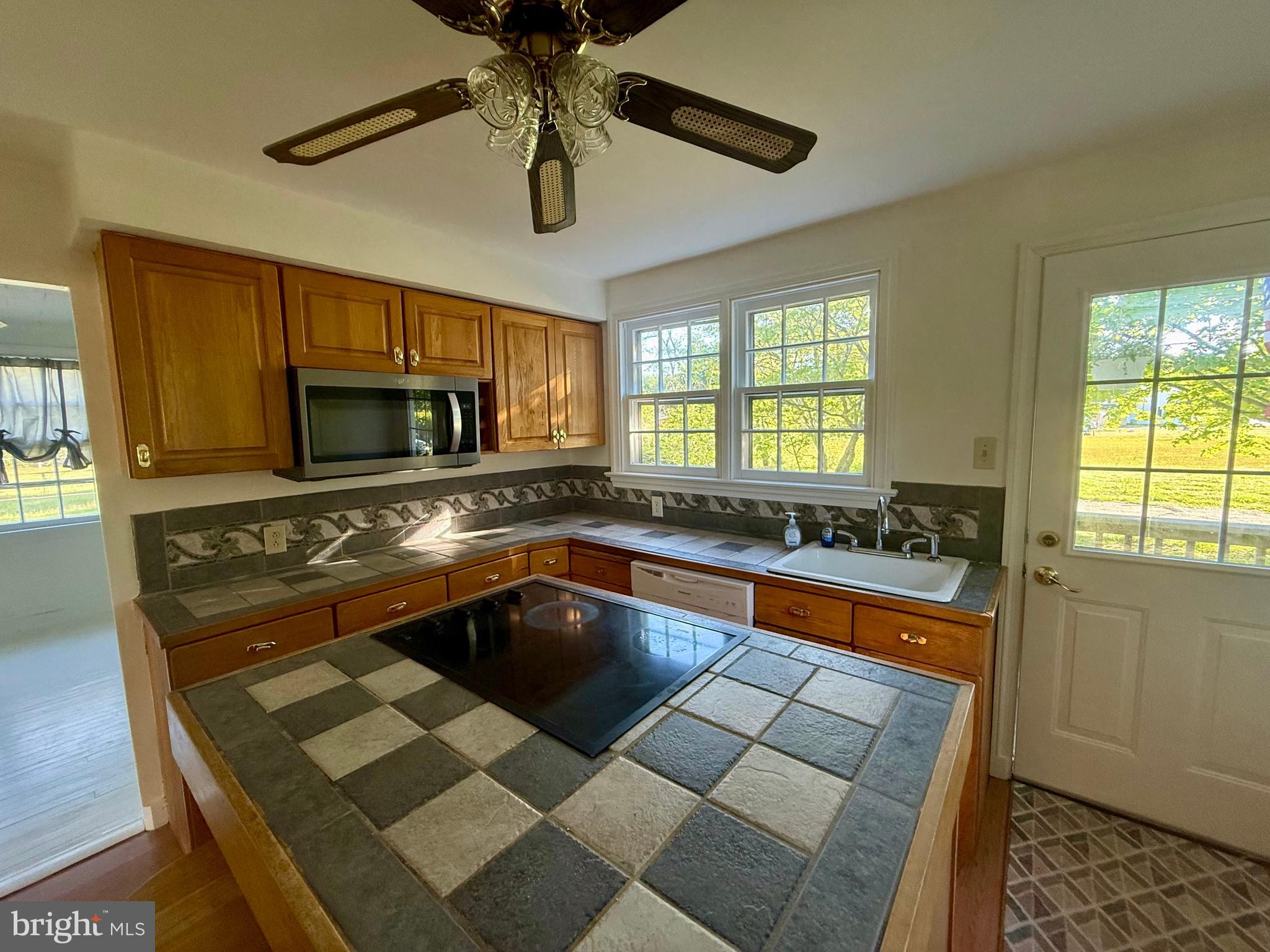 28289 BROADKILL ROAD